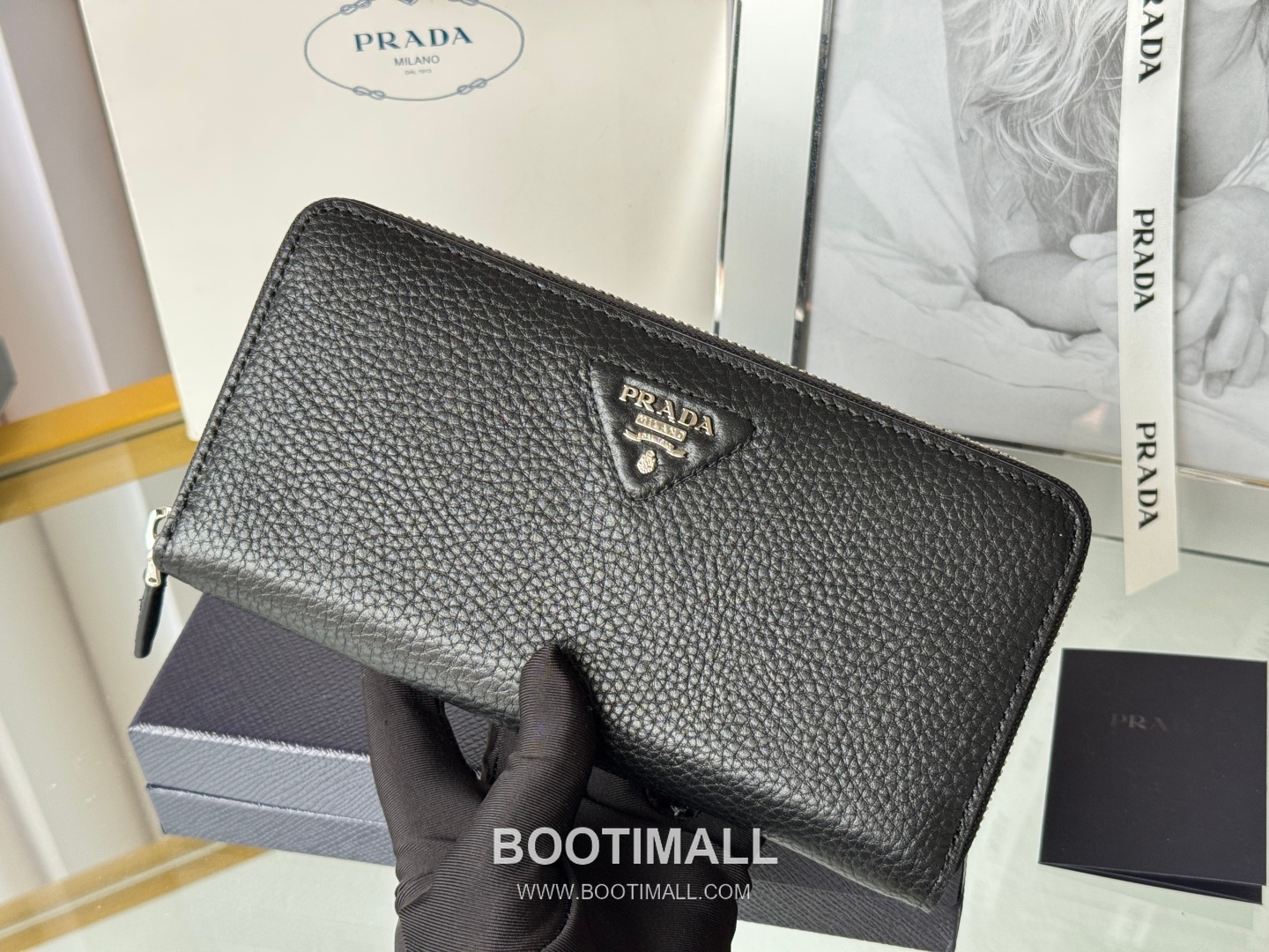Prada Pebbled Calfskin Leather Zip Long Wallet with Single Zip Detail 프라다 페블드 카프스킨 레더 싱글 지퍼 장지갑 1ML506 20cm 7