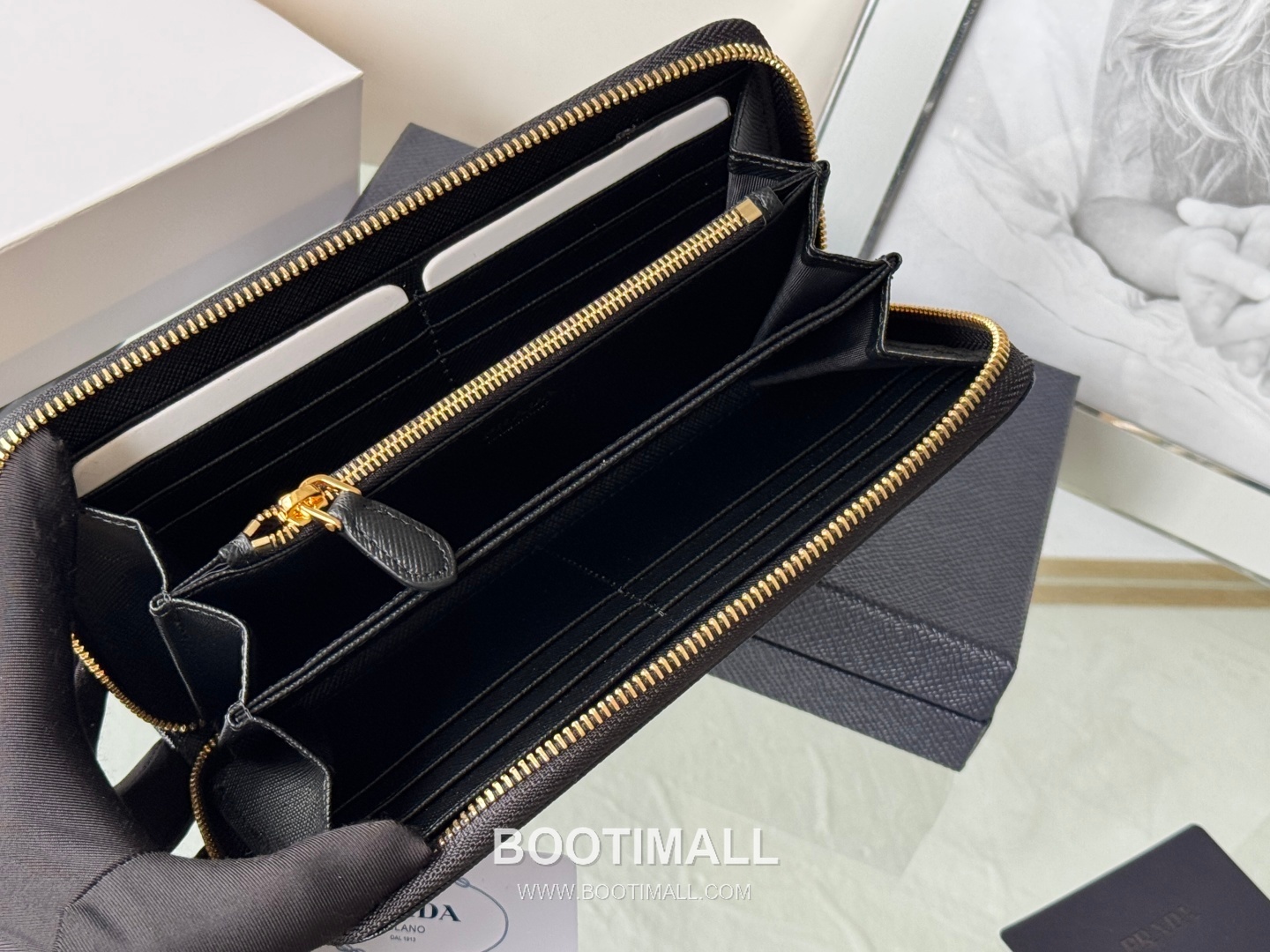 Prada Saffiano Leather Zip Long Wallet with Single Zip Detail 프라다 사피아노 레더 싱글 지퍼 장지갑 1ML506 19cm 8