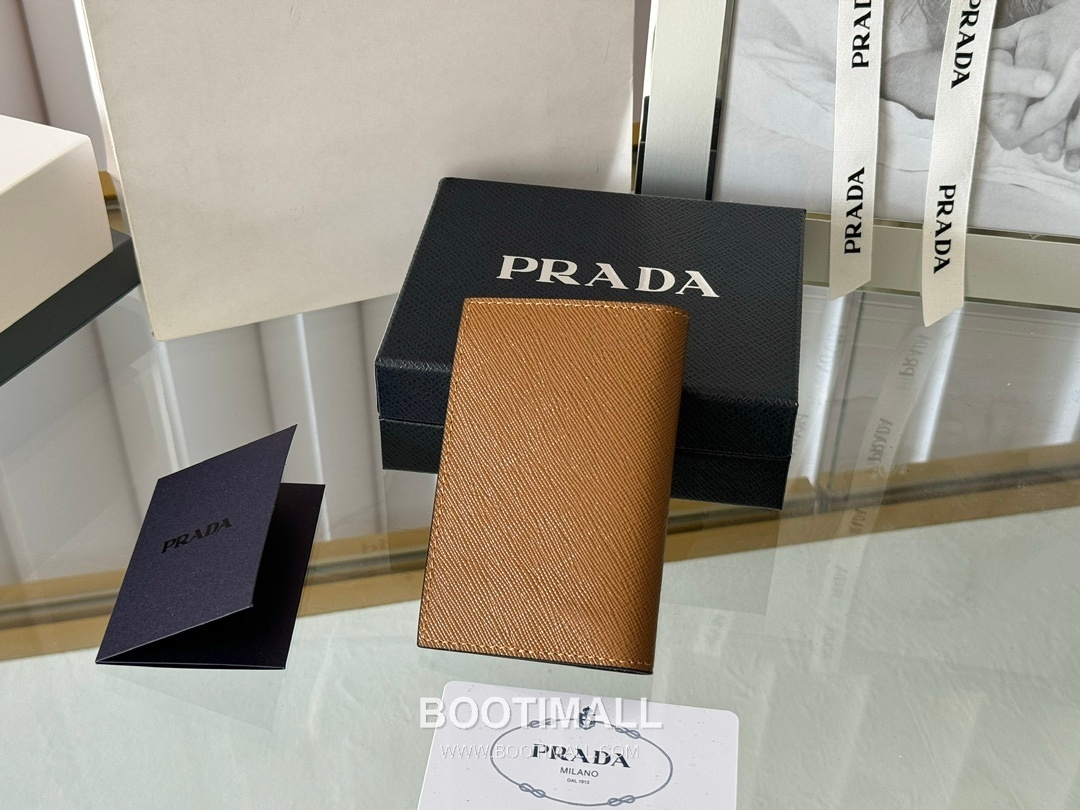 Prada Saffiano Leather Card Holder Wallet with Zip Coin Pocket Detail 프라다 사피아노 레더 지퍼 코인포켓 카드홀더 지갑 2MC101 11cm 3