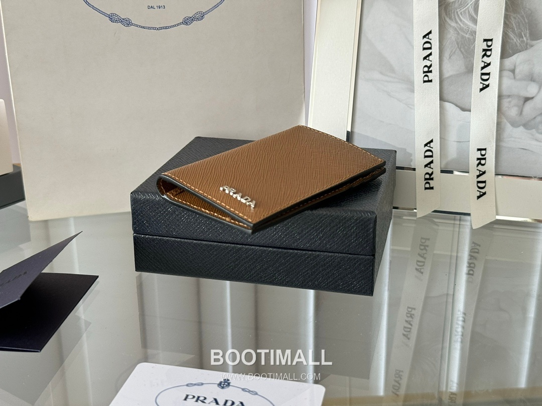 Prada Saffiano Leather Card Holder Wallet with Zip Coin Pocket Detail 프라다 사피아노 레더 지퍼 코인포켓 카드홀더 지갑 2MC101 11cm 5