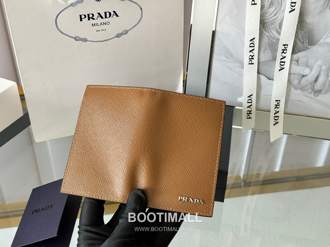 Prada Saffiano Leather Card Holder Wallet with Zip Coin Pocket Detail 프라다 사피아노 레더 지퍼 코인포켓 카드홀더 지갑 2MC101 11cm 6