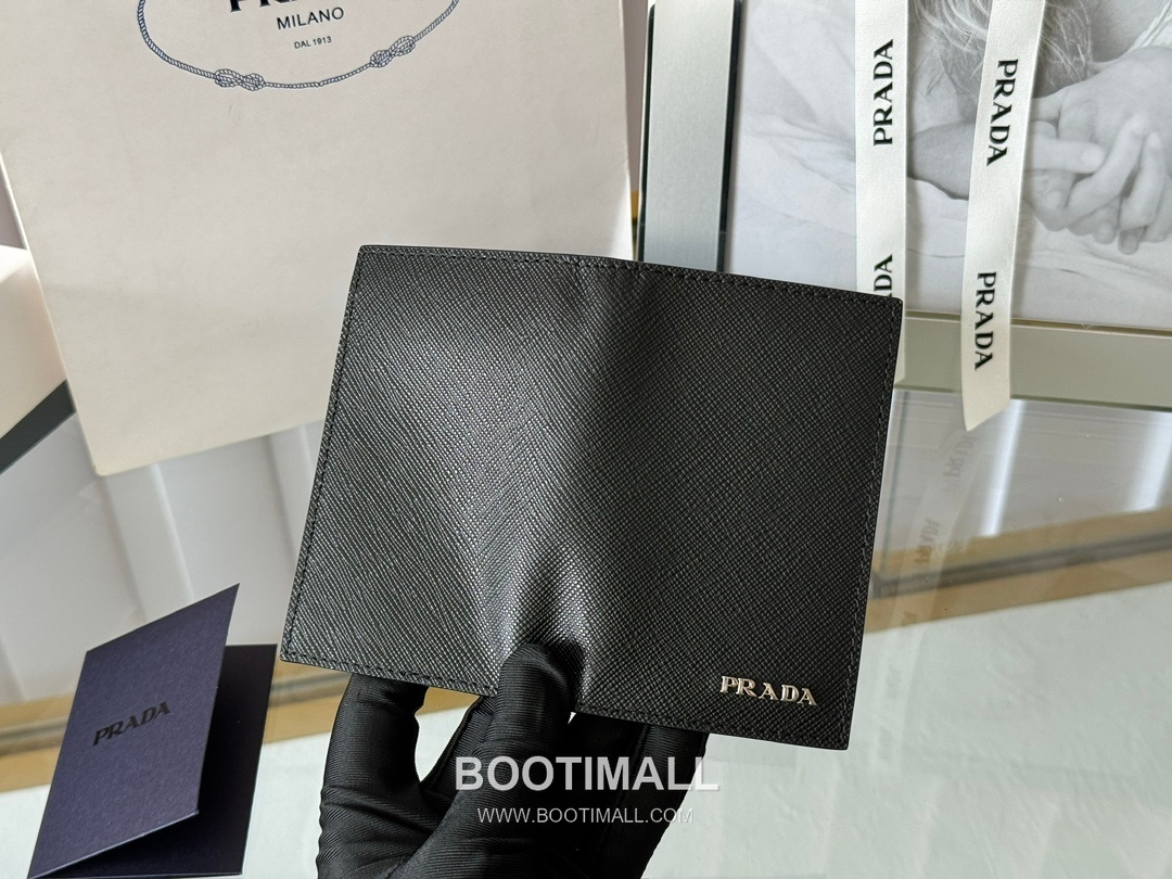 Prada Saffiano Leather Card Holder Wallet with Zip Coin Pocket Detail 프라다 사피아노 레더 지퍼 코인포켓 카드홀더 지갑 2MC101 11cm 5