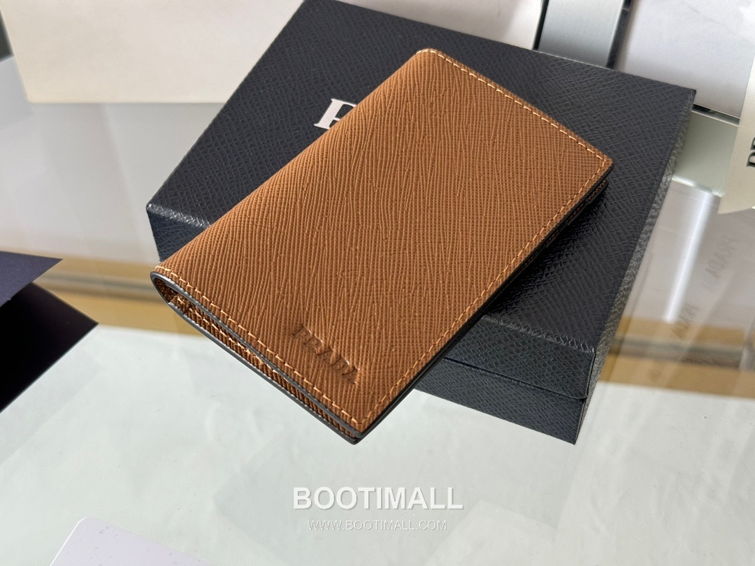 Prada Saffiano Leather Card Holder Wallet with Zip Coin Pocket Detail 프라다 사피아노 레더 지퍼 코인포켓 카드홀더 지갑 2MC101 11cm 4