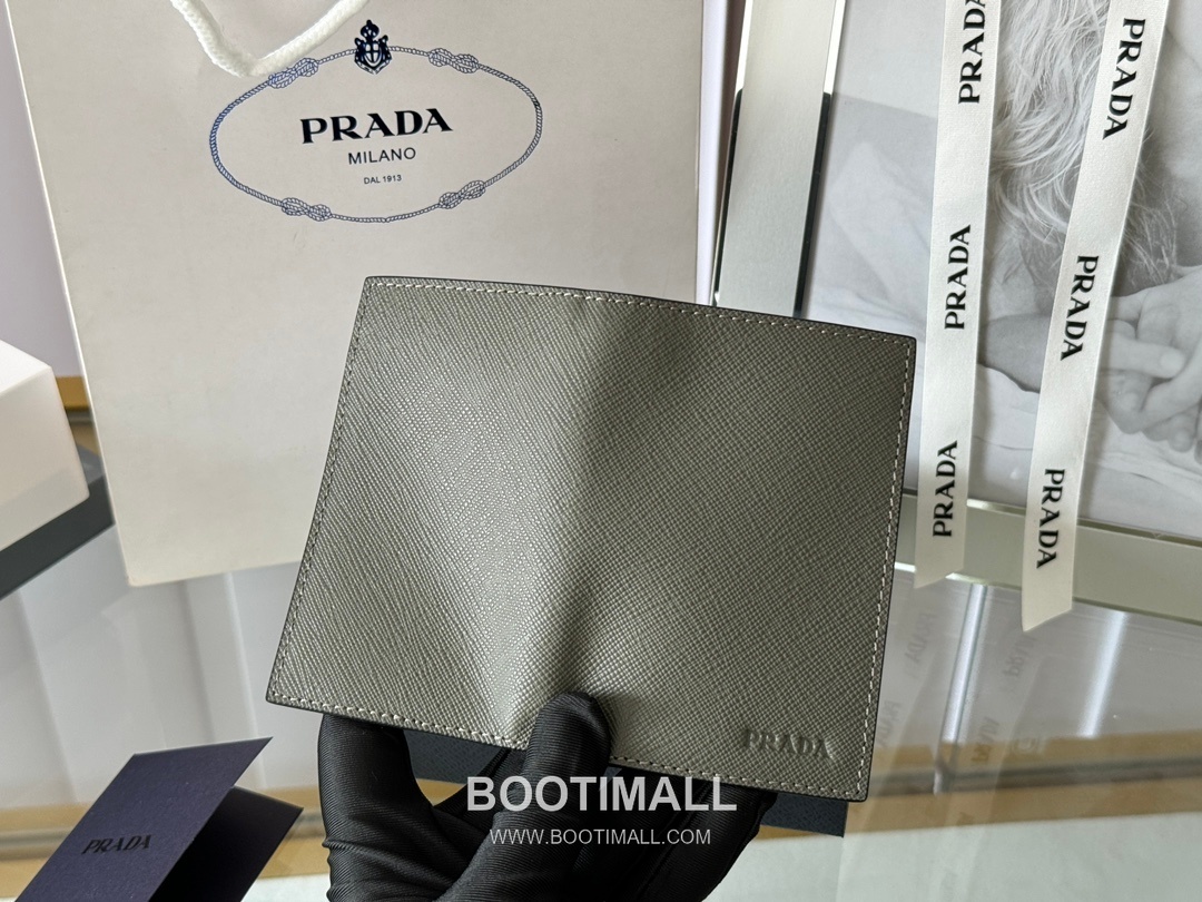 Prada Saffiano Leather Card Holder Wallet with Zip Coin Pocket Detail 프라다 사피아노 레더 지퍼 코인포켓 카드홀더 지갑 2MC101 11cm 6