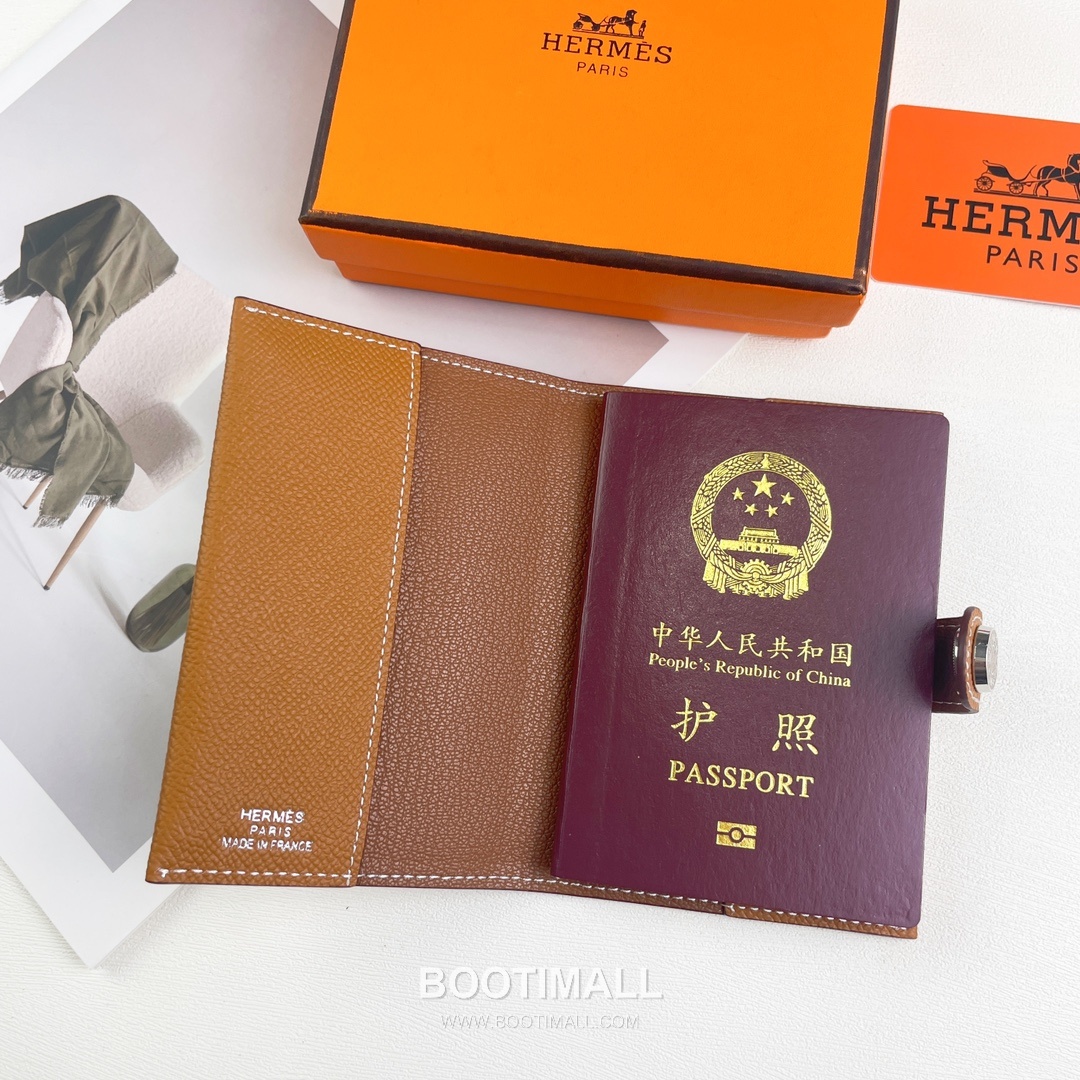 Hermes Evercolor Calfskin Leather Passport Holder Wallet with Snap Closure Detail 에르메스 에버컬러 카프스킨 레더 스냅 클로저 여권지갑 518 13.5cm 4