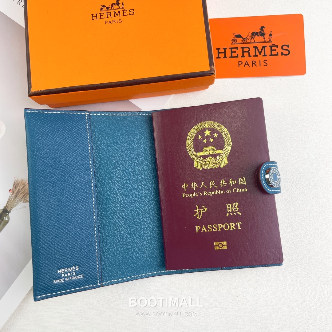 Hermes Evercolor Calfskin Leather Passport Holder Wallet with Snap Closure Detail 에르메스 에버컬러 카프스킨 레더 스냅 클로저 여권지갑 518 13.5cm 2