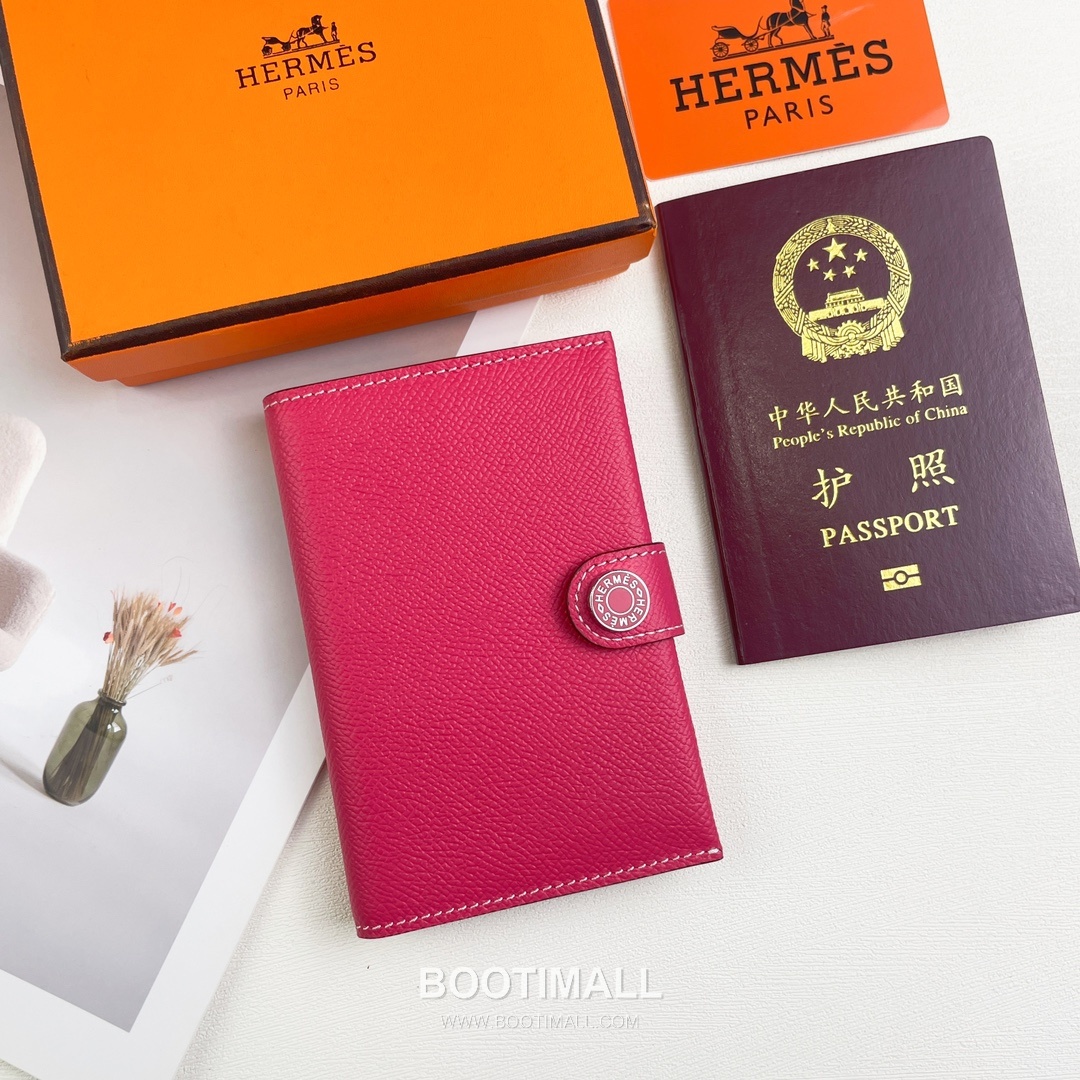 Hermes Evercolor Calfskin Leather Passport Holder Wallet with Snap Closure Detail 에르메스 에버컬러 카프스킨 레더 스냅 클로저 여권지갑 518 13.5cm 1
