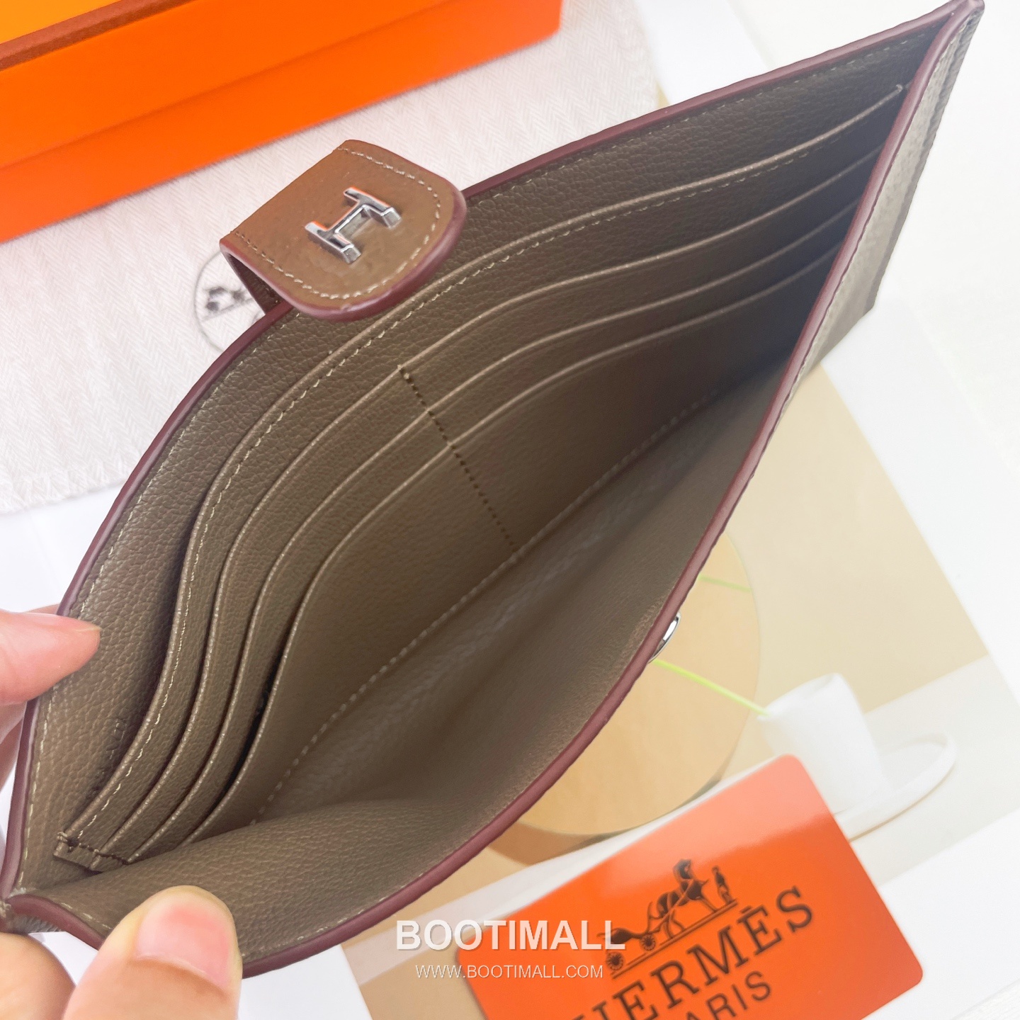Hermes Barenia Calfskin Leather Long Wallet with Zip Pocket Snap Closure Detail 에르메스 바레니아 카프스킨 레더 지퍼 포켓 스냅 클로저 장지갑 317 21cm 4