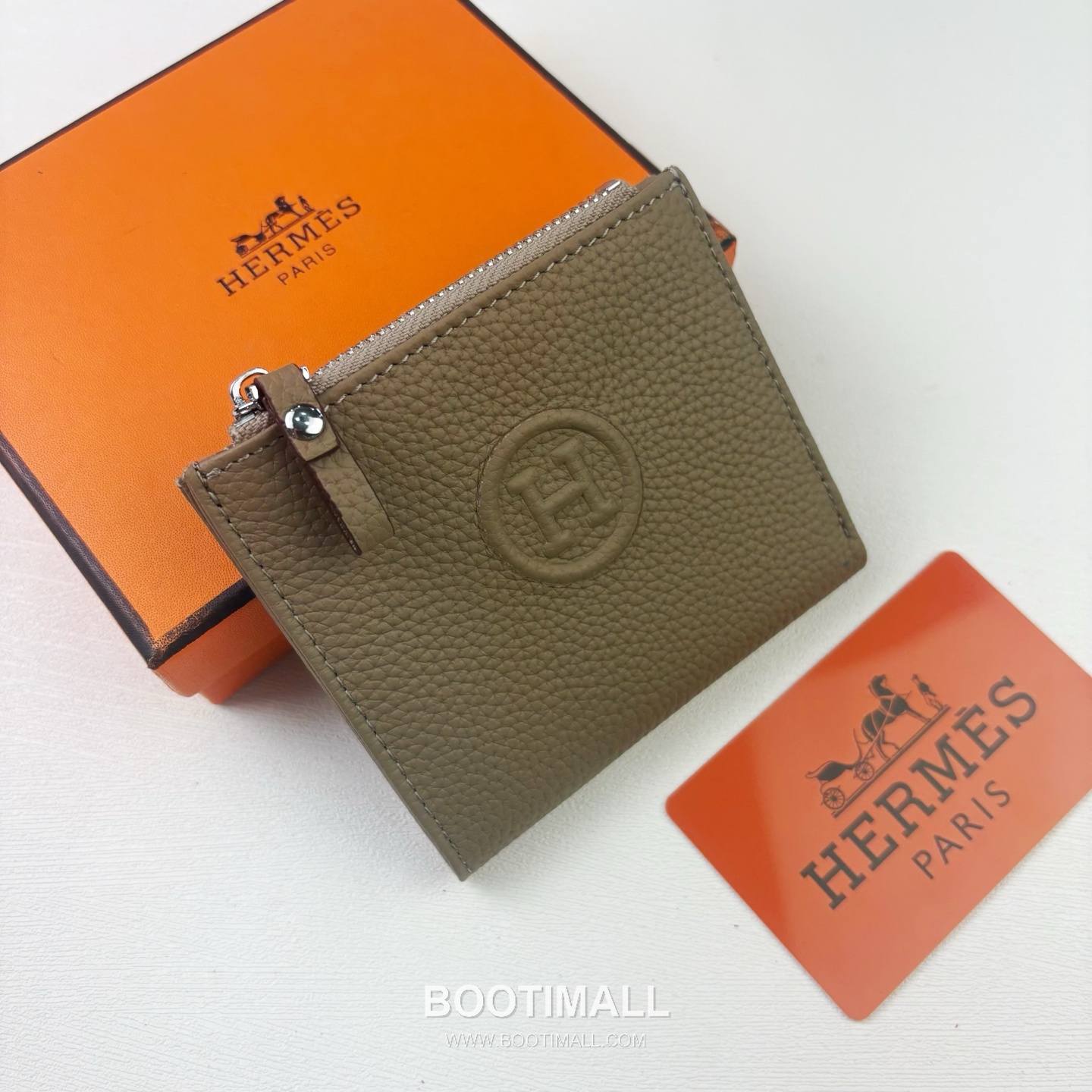 Hermes Barenia Calfskin Leather Compact Wallet with Zip Coin Pocket Detail 에르메스 바레니아 카프스킨 레더 지퍼 코인포켓 반지갑 6357 10.5cm 2