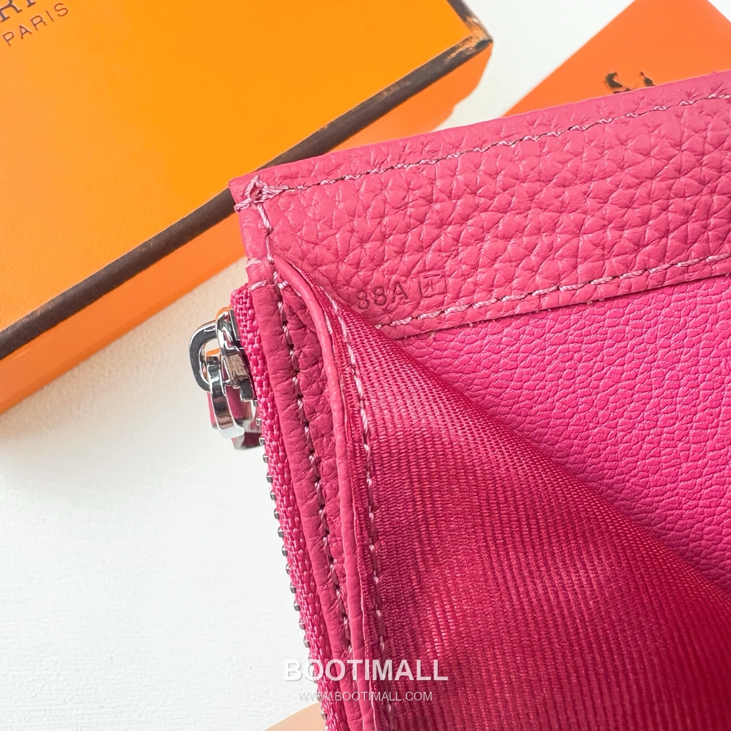 Hermes Barenia Calfskin Leather Compact Wallet with Zip Coin Pocket Detail 에르메스 바레니아 카프스킨 레더 지퍼 코인포켓 반지갑 6357 10.5cm 6