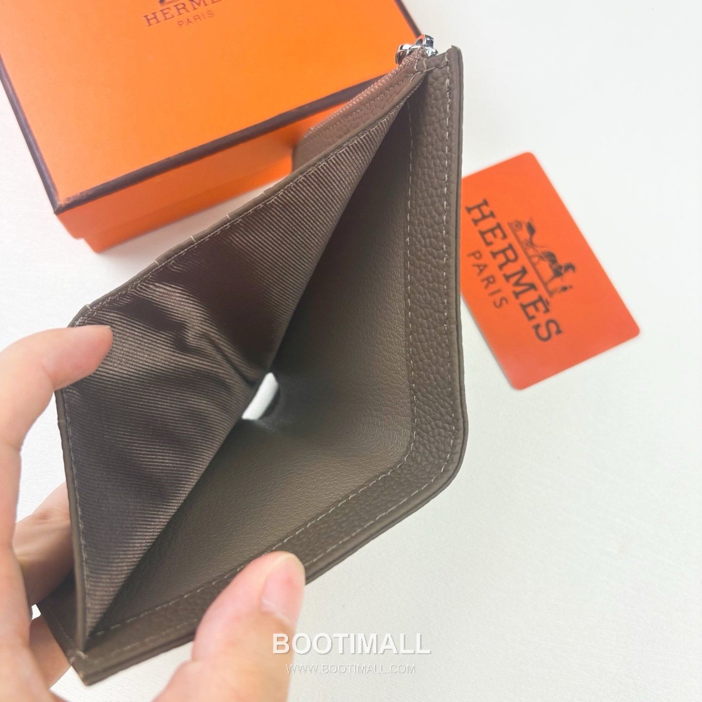 Hermes Barenia Calfskin Leather Compact Wallet with Perforated Detail Zip Coin Pocket 에르메스 바레니아 카프스킨 레더 펀칭 디테일 지퍼 코인포켓 반지갑 6357 10.5cm 7