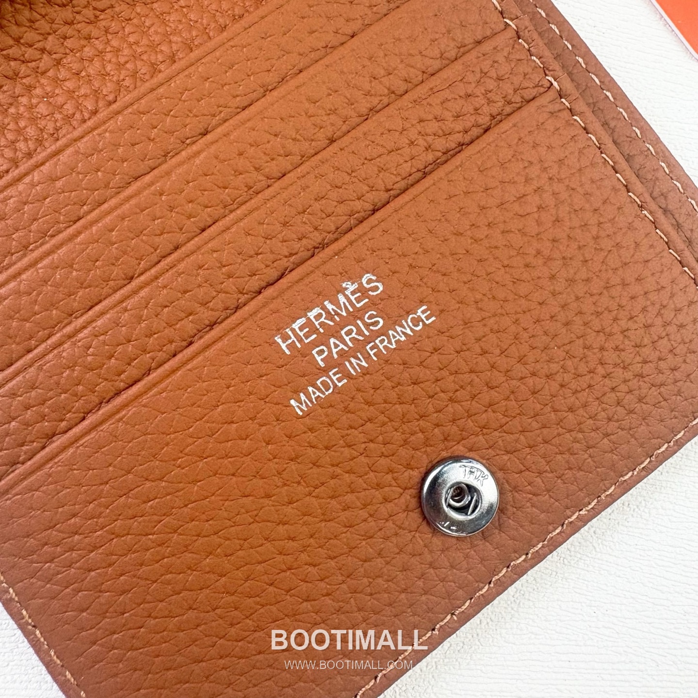 Hermes Barenia Calfskin Leather Compact Wallet with Perforated Detail Zip Coin Pocket 에르메스 바레니아 카프스킨 레더 펀칭 디테일 지퍼 코인포켓 반지갑 6357 10.5cm 6