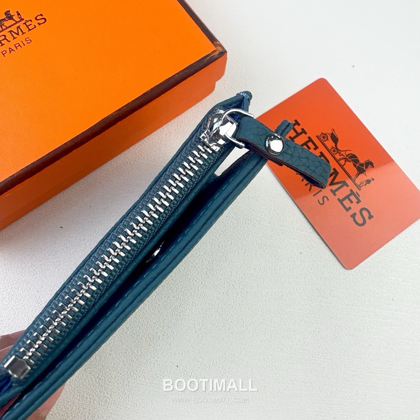 Hermes Barenia Calfskin Leather Compact Wallet with Perforated Detail Zip Coin Pocket 에르메스 바레니아 카프스킨 레더 펀칭 디테일 지퍼 코인포켓 반지갑 6357 10.5cm 3