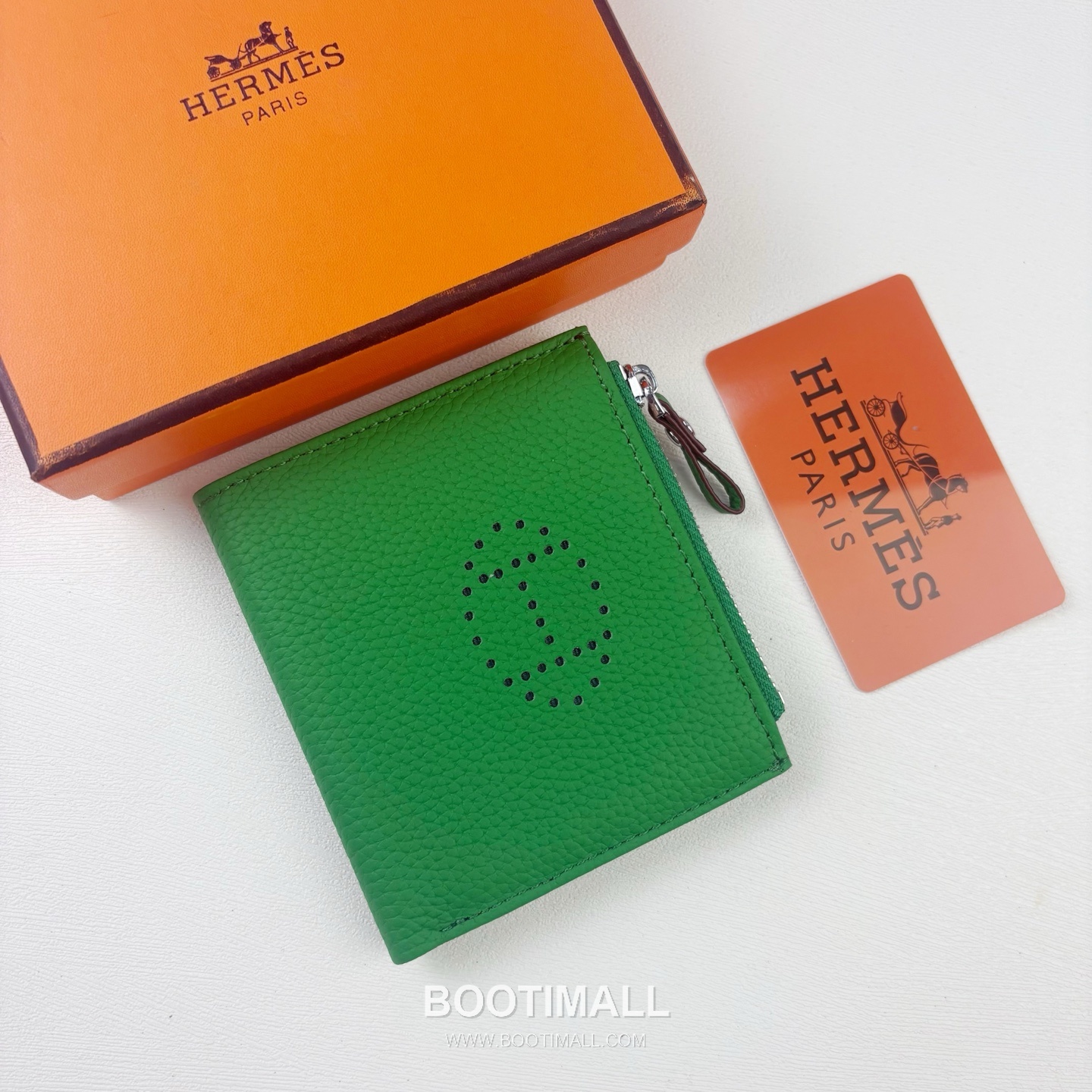 Hermes Barenia Calfskin Leather Compact Wallet with Perforated Detail Zip Coin Pocket 에르메스 바레니아 카프스킨 레더 펀칭 디테일 지퍼 코인포켓 반지갑 6357 10.5cm 1