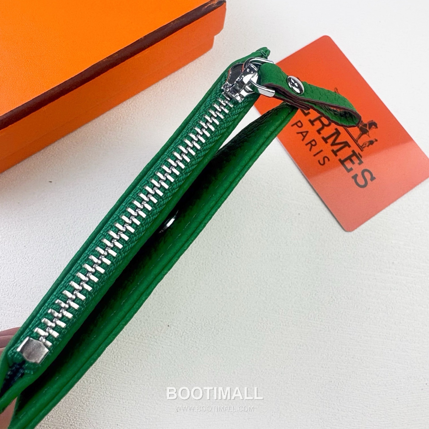 Hermes Barenia Calfskin Leather Compact Wallet with Perforated Detail Zip Coin Pocket 에르메스 바레니아 카프스킨 레더 펀칭 디테일 지퍼 코인포켓 반지갑 6357 10.5cm 4