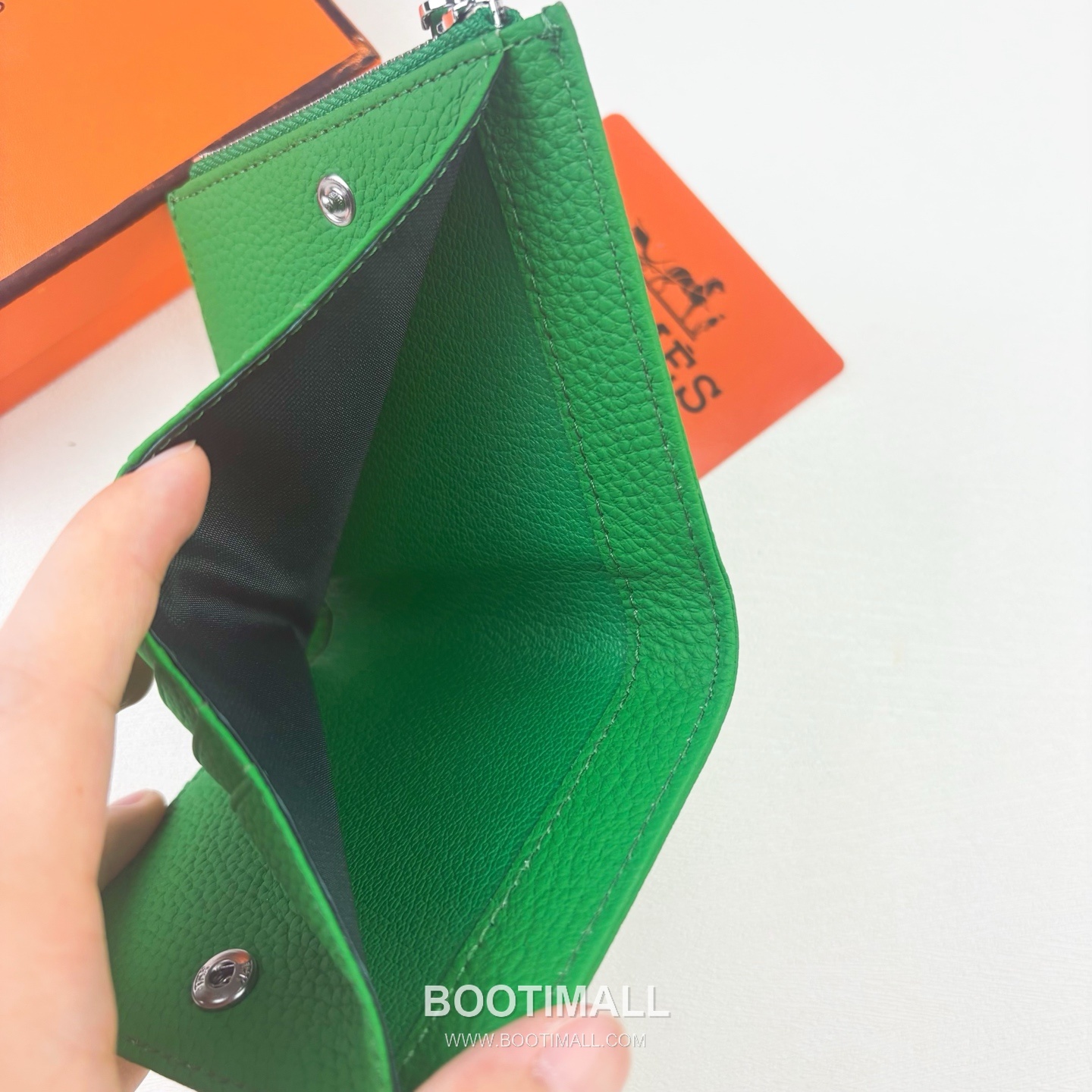 Hermes Barenia Calfskin Leather Compact Wallet with Perforated Detail Zip Coin Pocket 에르메스 바레니아 카프스킨 레더 펀칭 디테일 지퍼 코인포켓 반지갑 6357 10.5cm 7