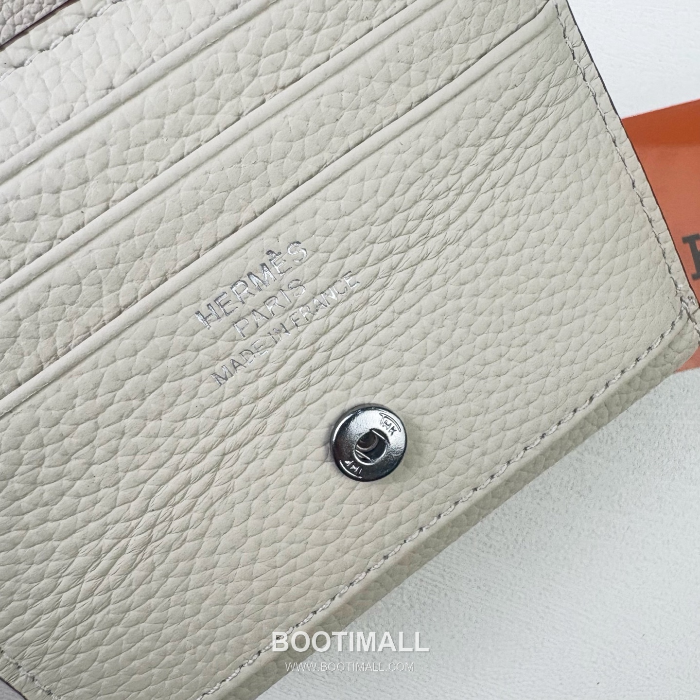 Hermes Togo Calfskin Leather Compact Wallet with Palladium Lock Detail 에르메스 토고 카프스킨 레더 팔라듐 락 디테일 반지갑 499 10.5cm 4