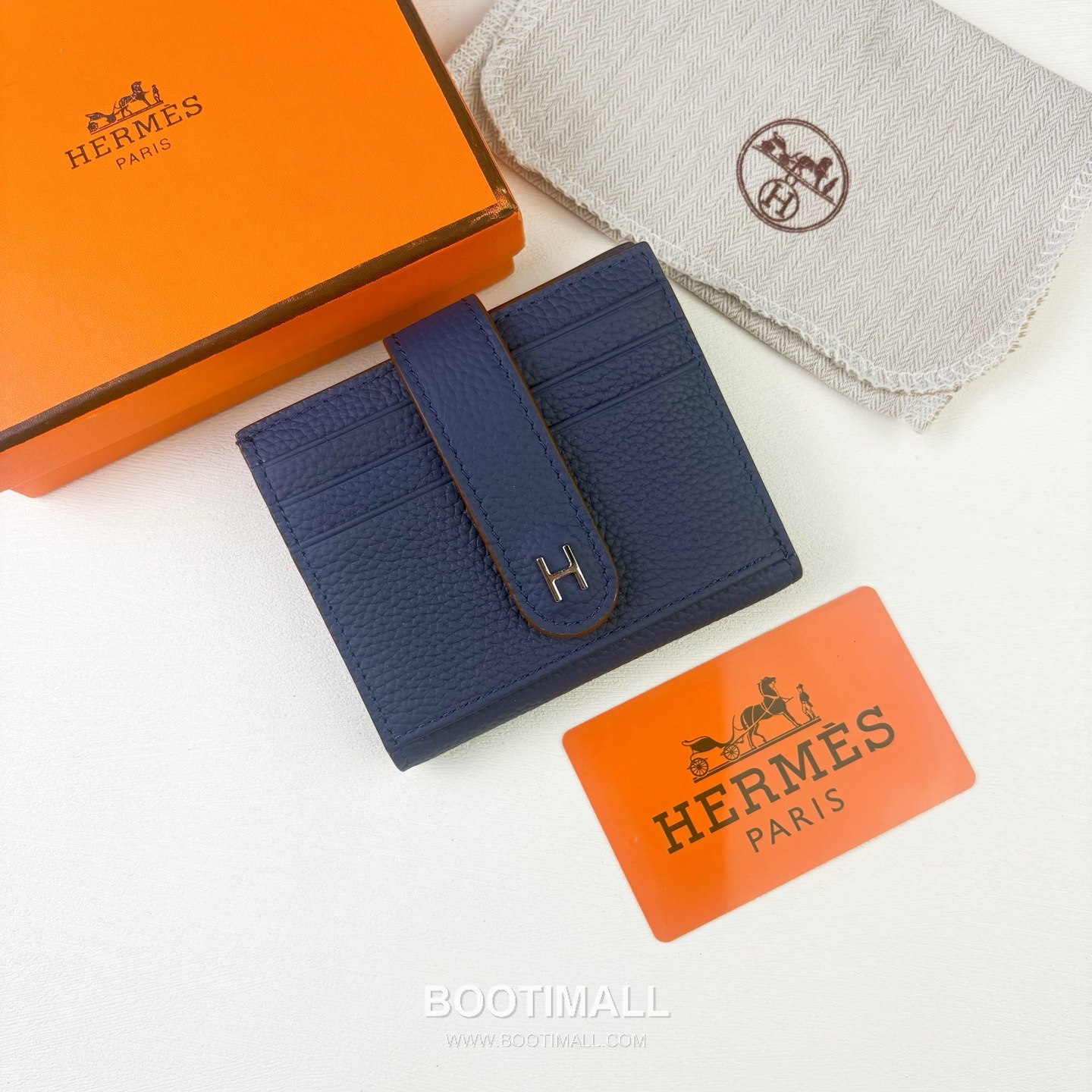 Hermes Togo Calfskin Leather Compact Wallet with Palladium Lock Detail 에르메스 토고 카프스킨 레더 팔라듐 락 디테일 반지갑 499 10.5cm 1