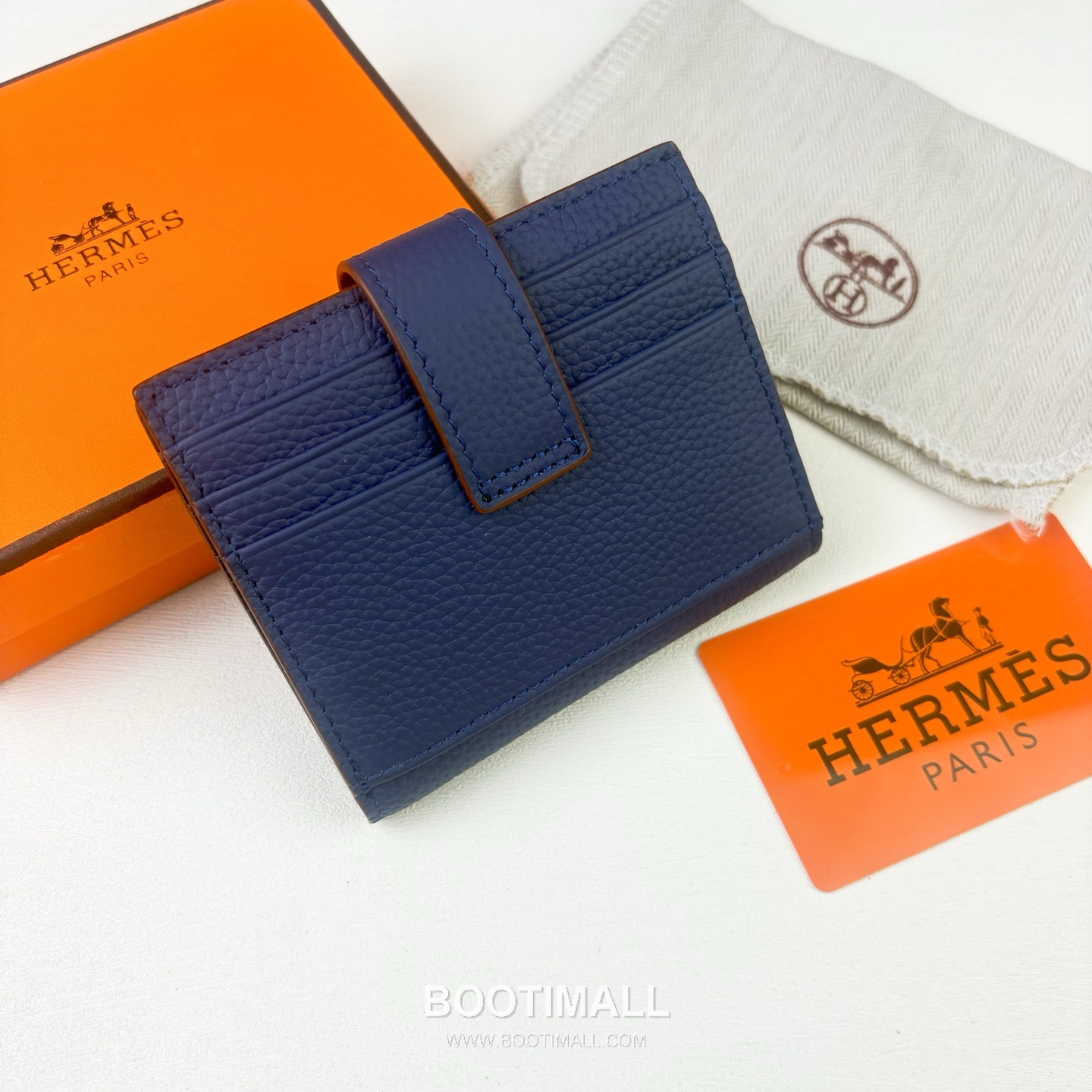 Hermes Togo Calfskin Leather Compact Wallet with Palladium Lock Detail 에르메스 토고 카프스킨 레더 팔라듐 락 디테일 반지갑 499 10.5cm 2