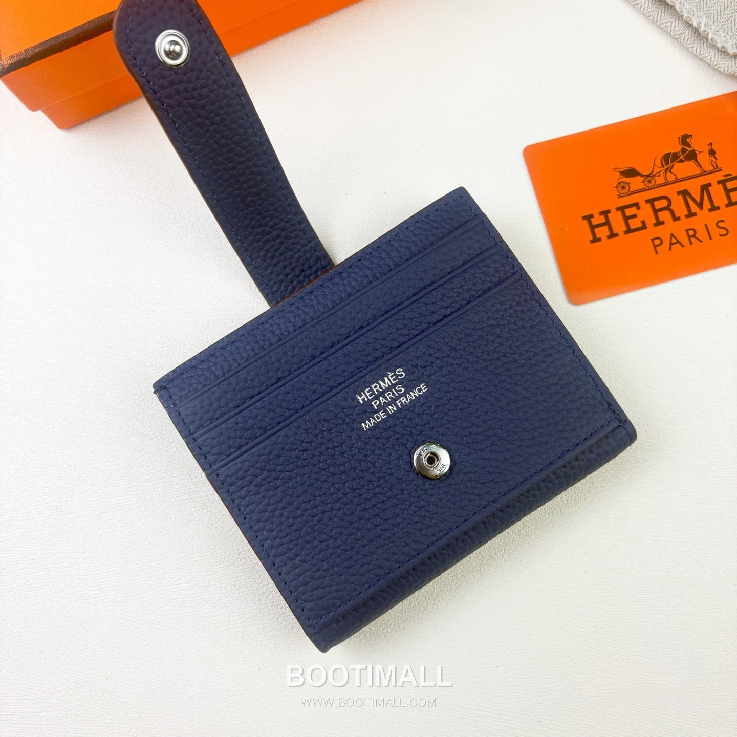 Hermes Togo Calfskin Leather Compact Wallet with Palladium Lock Detail 에르메스 토고 카프스킨 레더 팔라듐 락 디테일 반지갑 499 10.5cm 3