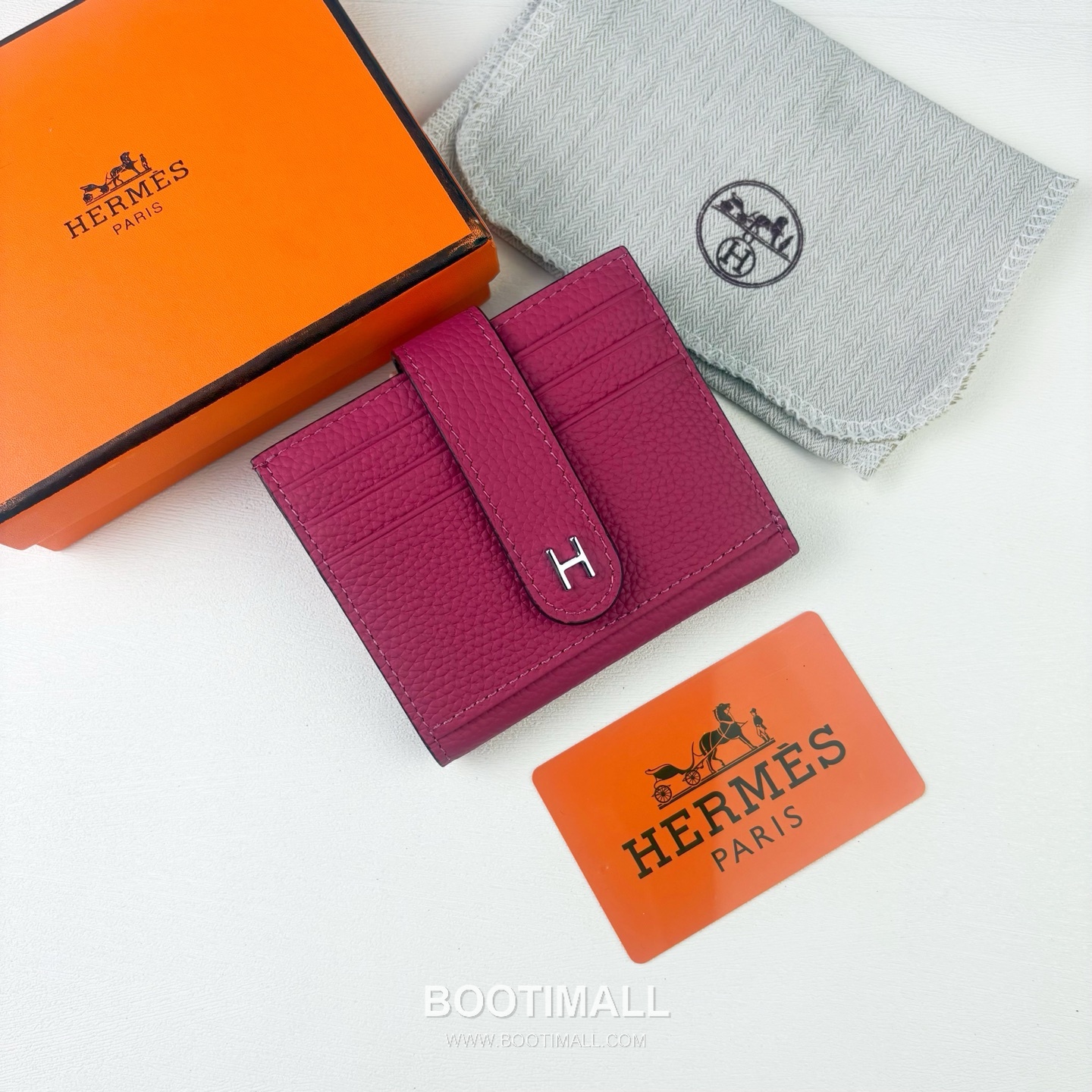 Hermes Togo Calfskin Leather Compact Wallet with Palladium Lock Detail 에르메스 토고 카프스킨 레더 팔라듐 락 디테일 반지갑 499 10.5cm 1