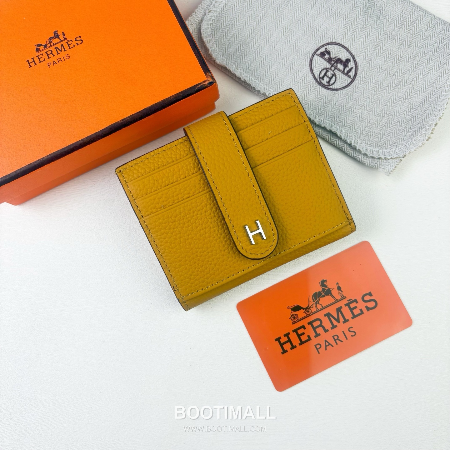 Hermes Togo Calfskin Leather Compact Wallet with Palladium Lock Detail 에르메스 토고 카프스킨 레더 팔라듐 락 디테일 반지갑 499 10.5cm 6