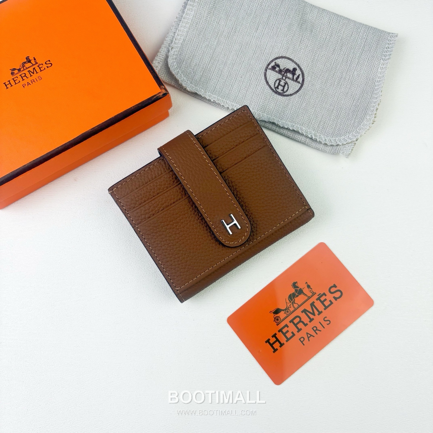 Hermes Togo Calfskin Leather Compact Wallet with Palladium Lock Detail 에르메스 토고 카프스킨 레더 팔라듐 락 디테일 반지갑 499 10.5cm 9