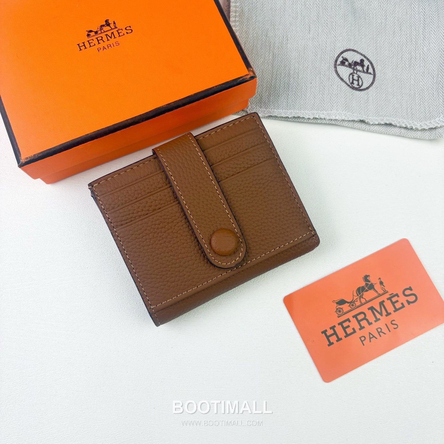 Hermes Togo Calfskin Leather Compact Wallet with Button Closure Detail 에르메스 토고 카프스킨 레더 버튼 클로저 반지갑 498 10.5cm 1