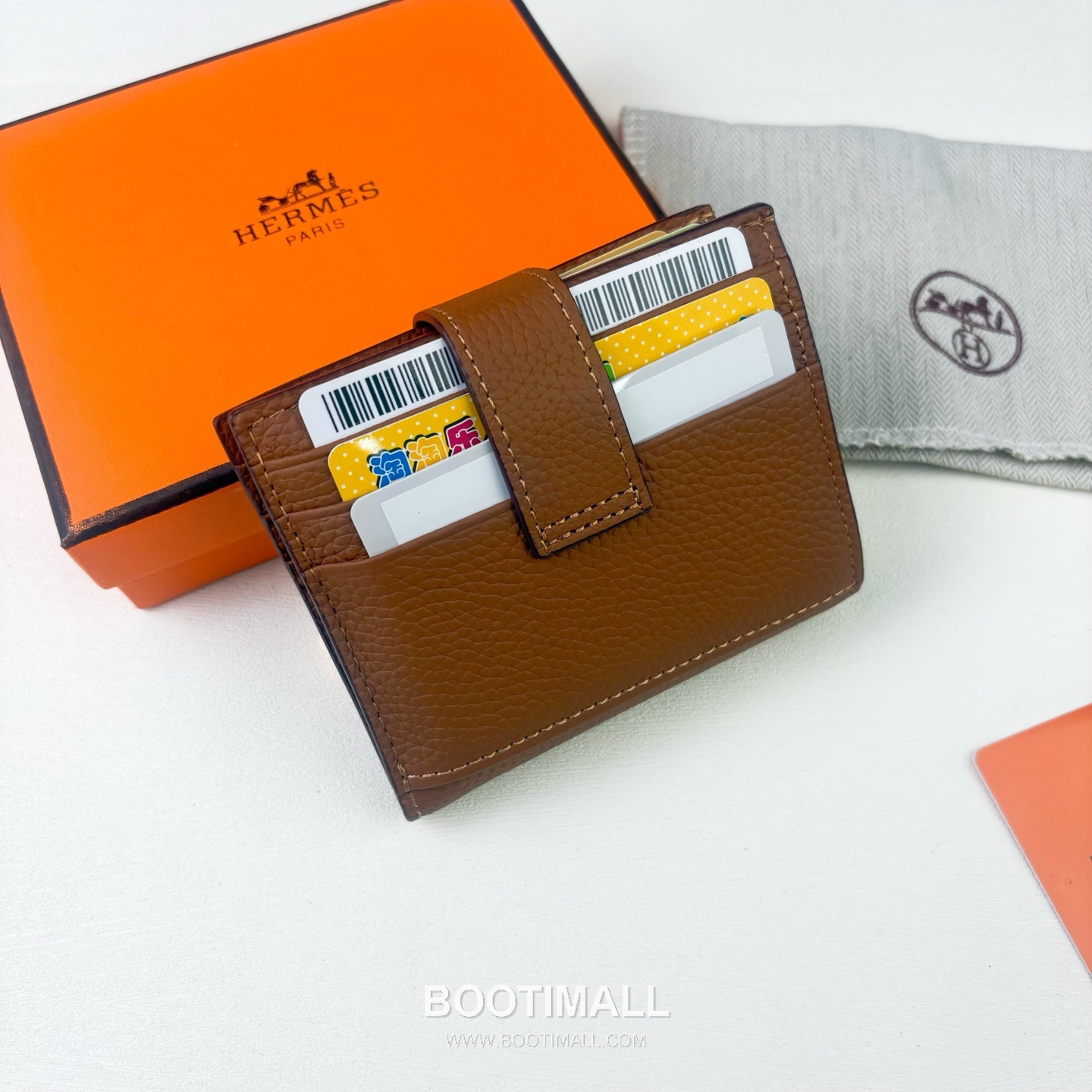 Hermes Togo Calfskin Leather Compact Wallet with Button Closure Detail 에르메스 토고 카프스킨 레더 버튼 클로저 반지갑 498 10.5cm 5