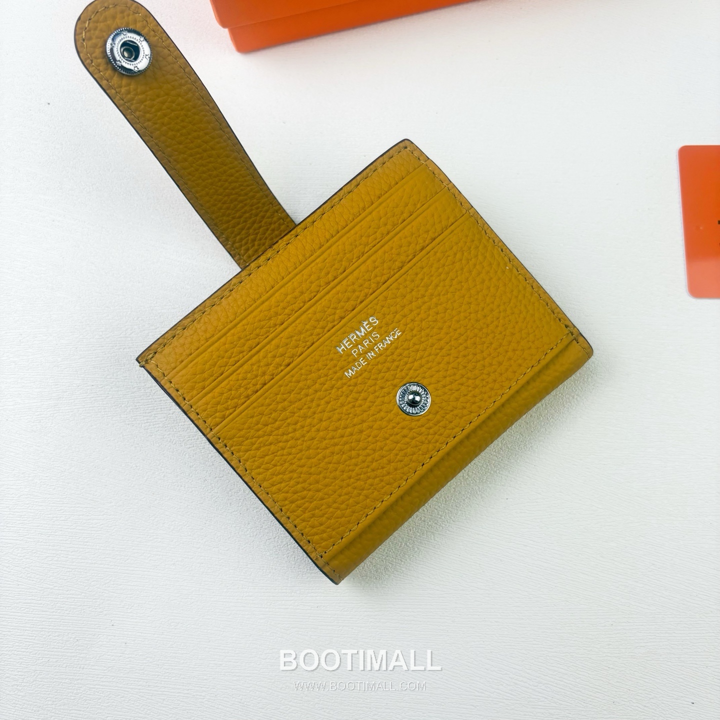 Hermes Togo Calfskin Leather Compact Wallet with Button Closure Detail 에르메스 토고 카프스킨 레더 버튼 클로저 반지갑 498 10.5cm 4