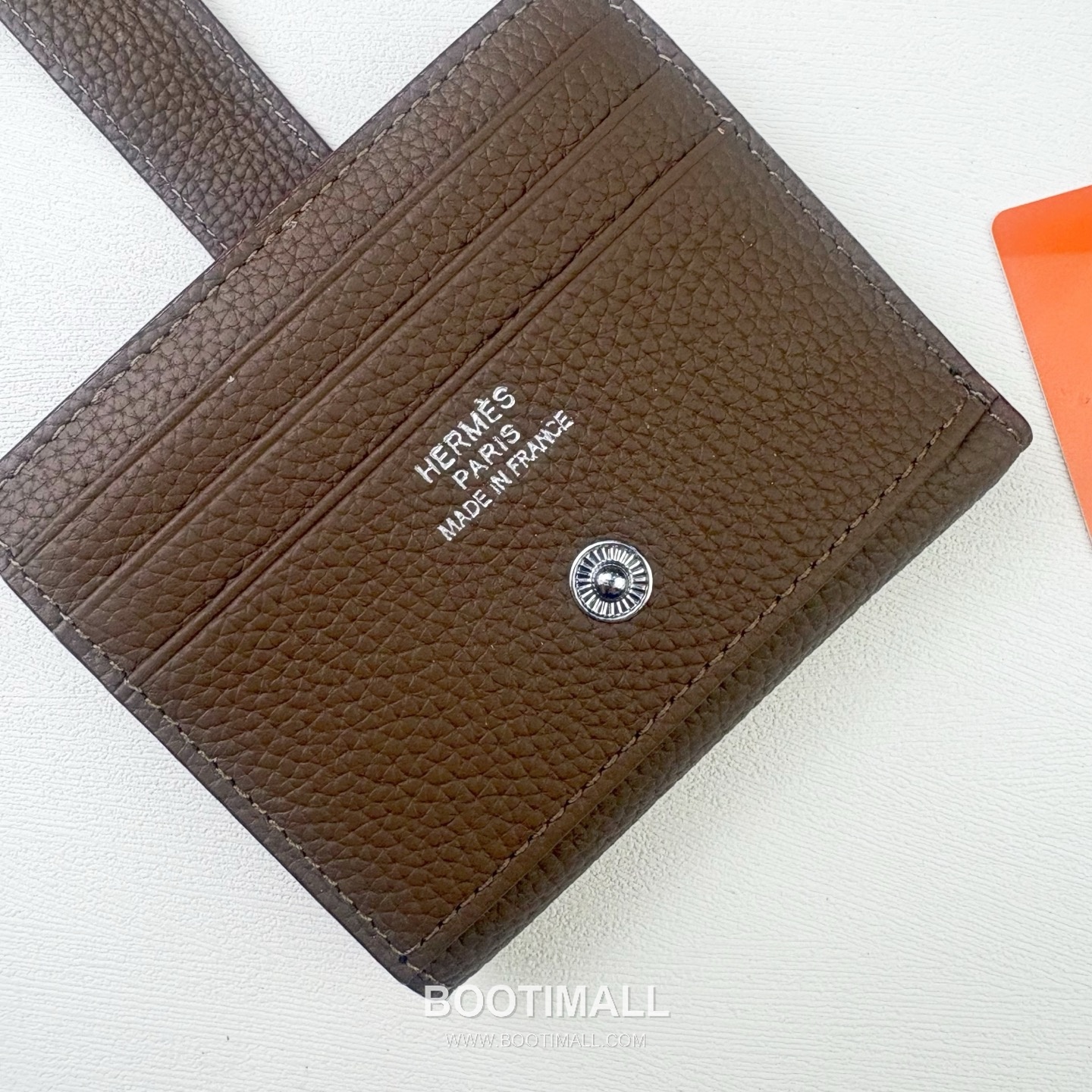 Hermes Togo Calfskin Leather Compact Wallet with Button Closure Detail 에르메스 토고 카프스킨 레더 버튼 클로저 반지갑 497 10.5cm 4