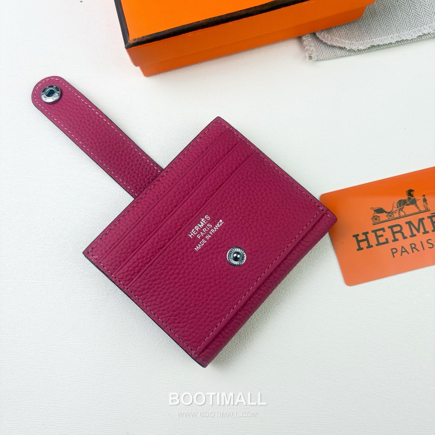 Hermes Togo Calfskin Leather Compact Wallet with Button Closure Detail 에르메스 토고 카프스킨 레더 버튼 클로저 반지갑 497 10.5cm 3