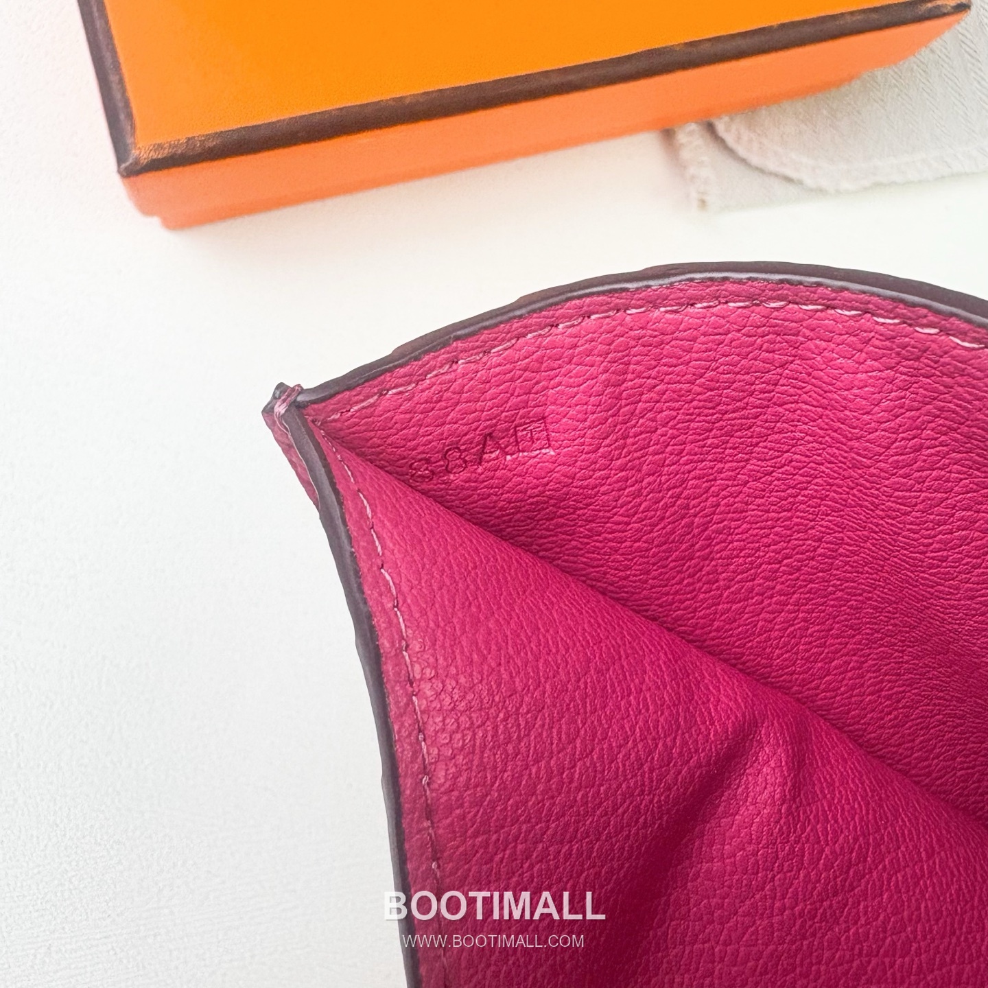 Hermes Togo Calfskin Leather Compact Wallet with Button Closure Detail 에르메스 토고 카프스킨 레더 버튼 클로저 반지갑 497 10.5cm 6