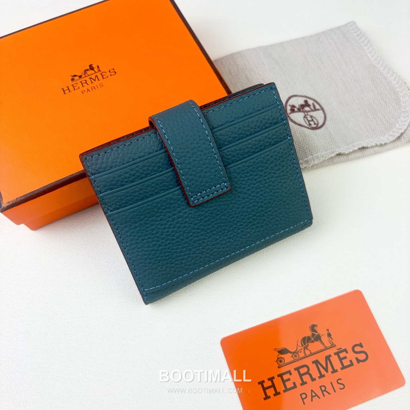 Hermes Togo Calfskin Leather Compact Wallet with Button Closure Detail 에르메스 토고 카프스킨 레더 버튼 클로저 반지갑 497 10.5cm 2