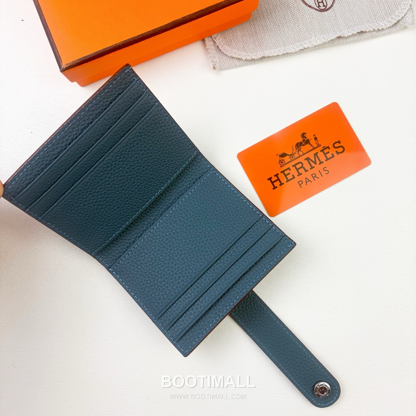 Hermes Togo Calfskin Leather Compact Wallet with Button Closure Detail 에르메스 토고 카프스킨 레더 버튼 클로저 반지갑 497 10.5cm 6