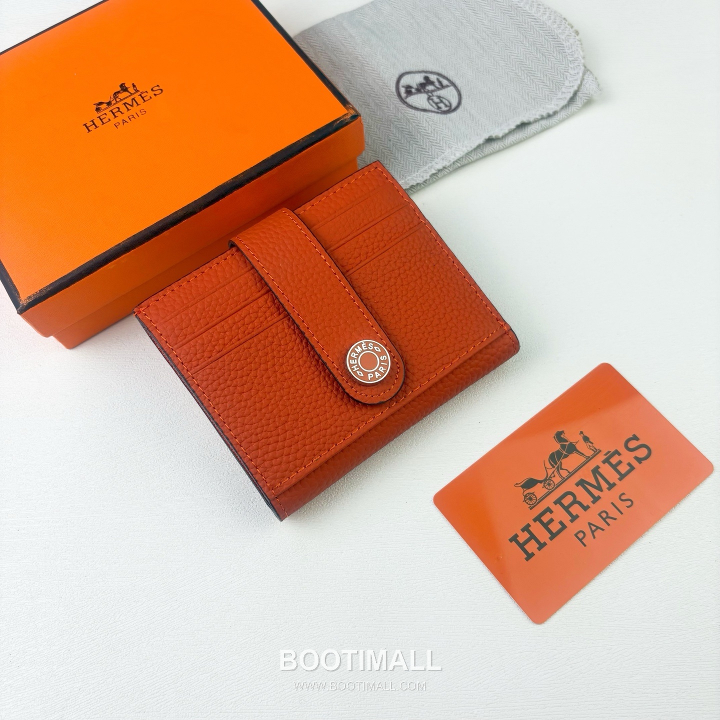 Hermes Togo Calfskin Leather Compact Wallet with Button Closure Detail 에르메스 토고 카프스킨 레더 버튼 클로저 반지갑 497 10.5cm 1
