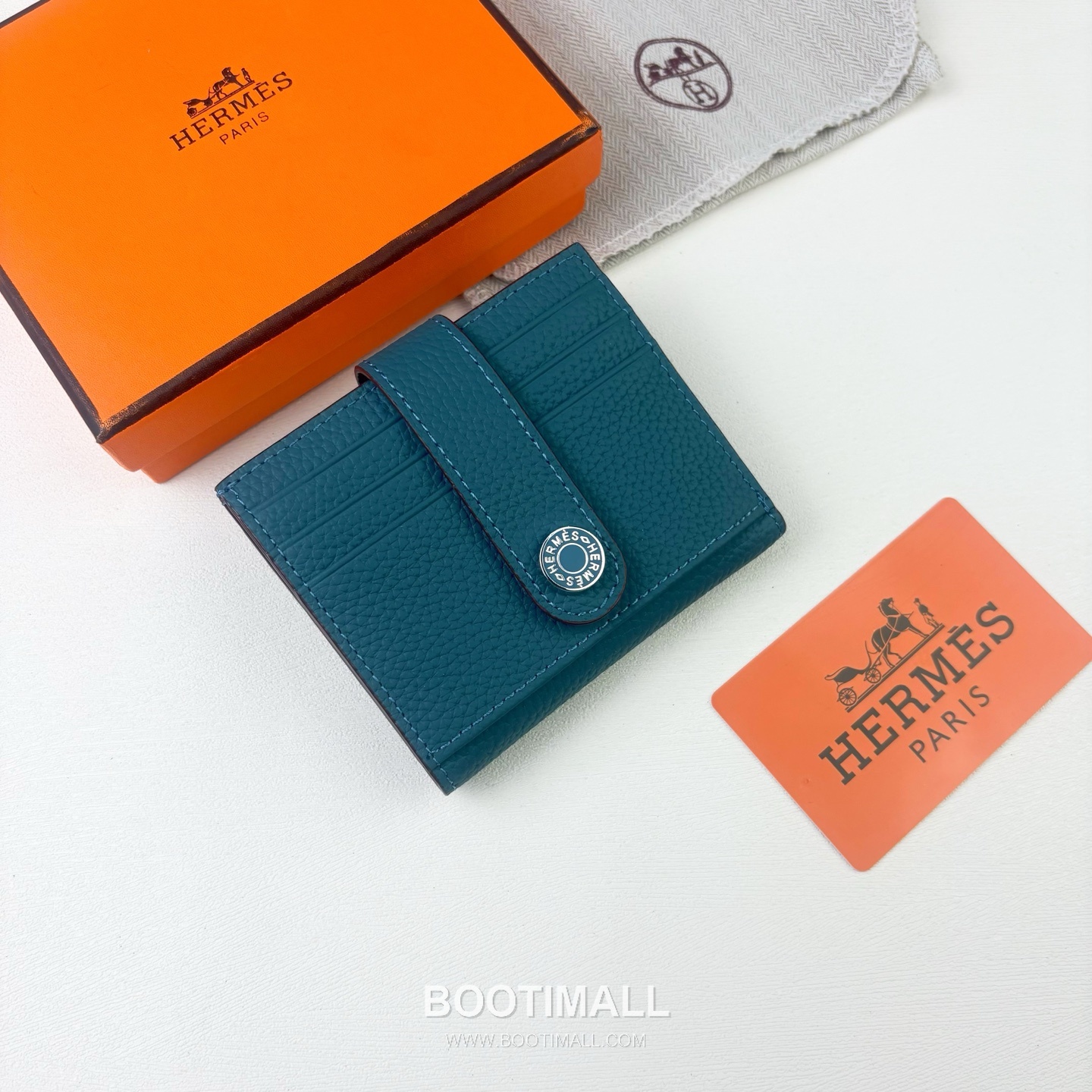 Hermes Togo Calfskin Leather Compact Wallet with Button Closure Detail 에르메스 토고 카프스킨 레더 버튼 클로저 반지갑 497 10.5cm 4