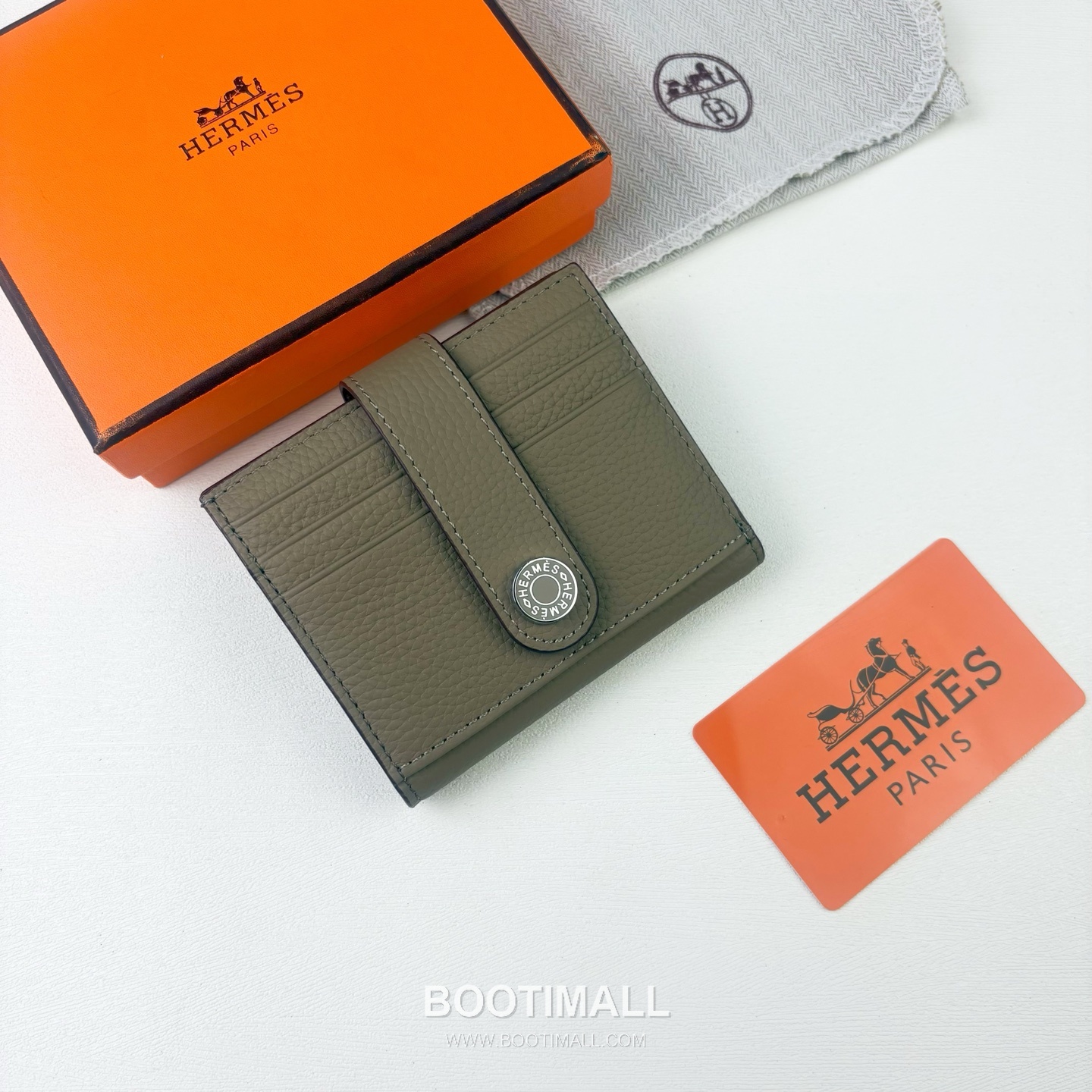 Hermes Togo Calfskin Leather Compact Wallet with Button Closure Detail 에르메스 토고 카프스킨 레더 버튼 클로저 반지갑 497 10.5cm 6