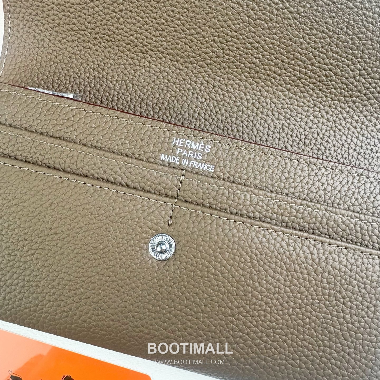 Hermes Togo Calfskin Leather Long Wallet with Zip Pocket Snap Closure Detail 에르메스 토고 카프스킨 레더 지퍼 포켓 스냅 클로저 장지갑 614 19cm 4