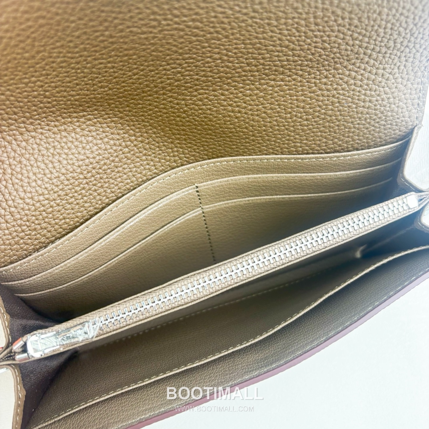 Hermes Togo Calfskin Leather Long Wallet with Zip Pocket Snap Closure Detail 에르메스 토고 카프스킨 레더 지퍼 포켓 스냅 클로저 장지갑 614 19cm 5