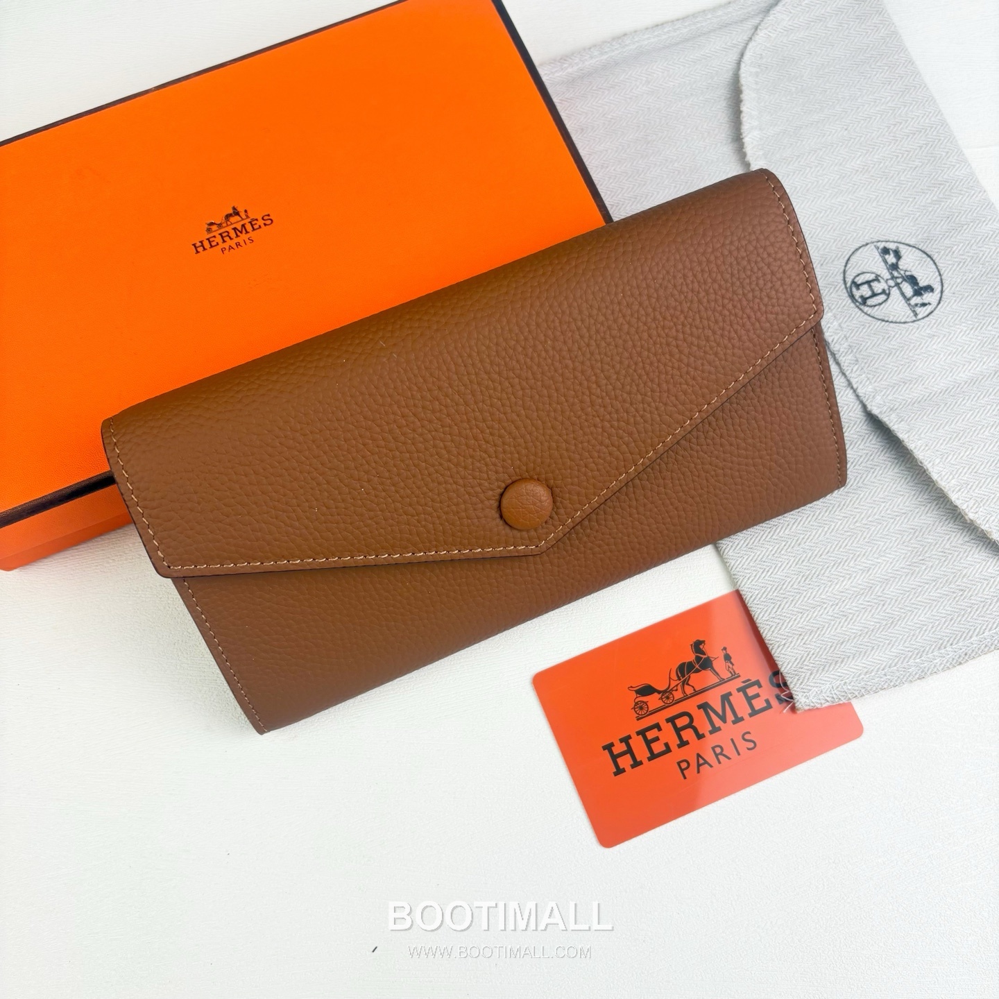 Hermes Togo Calfskin Leather Long Wallet with Zip Pocket Snap Closure Detail 에르메스 토고 카프스킨 레더 지퍼 포켓 스냅 클로저 장지갑 614 19cm 1