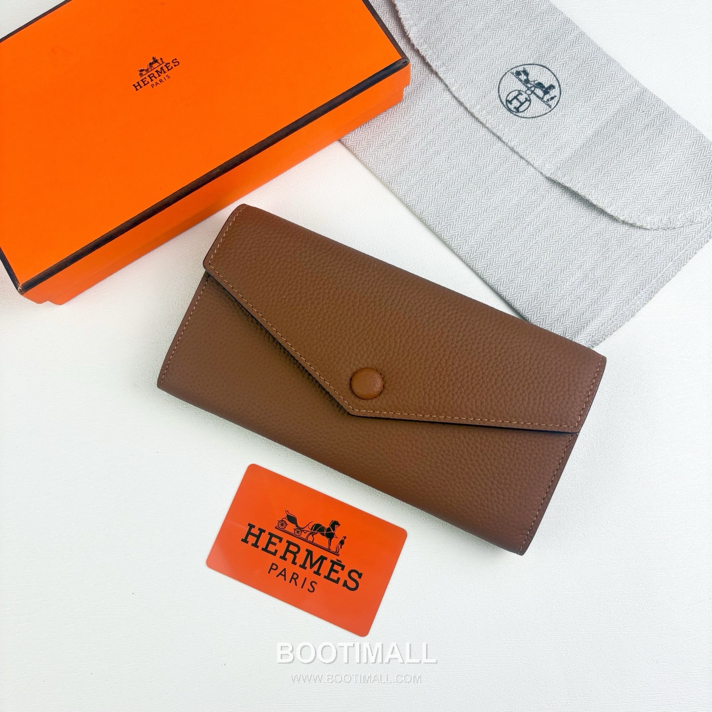 Hermes Togo Calfskin Leather Long Wallet with Zip Pocket Snap Closure Detail 에르메스 토고 카프스킨 레더 지퍼 포켓 스냅 클로저 장지갑 614 19cm 2
