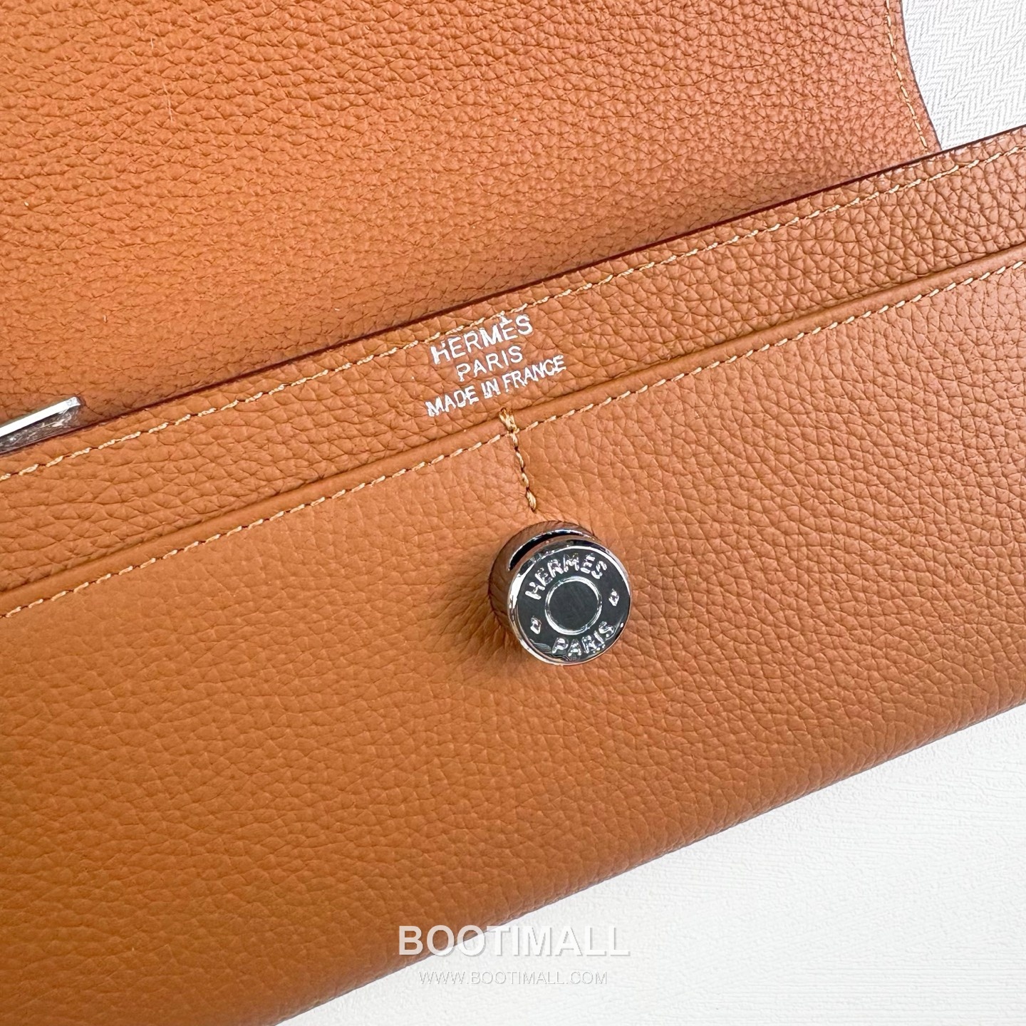 Hermes Togo Calfskin Leather Long Wallet with Palladium Stud Lock Zip Pocket Detail 에르메스 토고 카프스킨 레더 팔라듐 스터드 락 지퍼포켓 장지갑 615 19cm 5