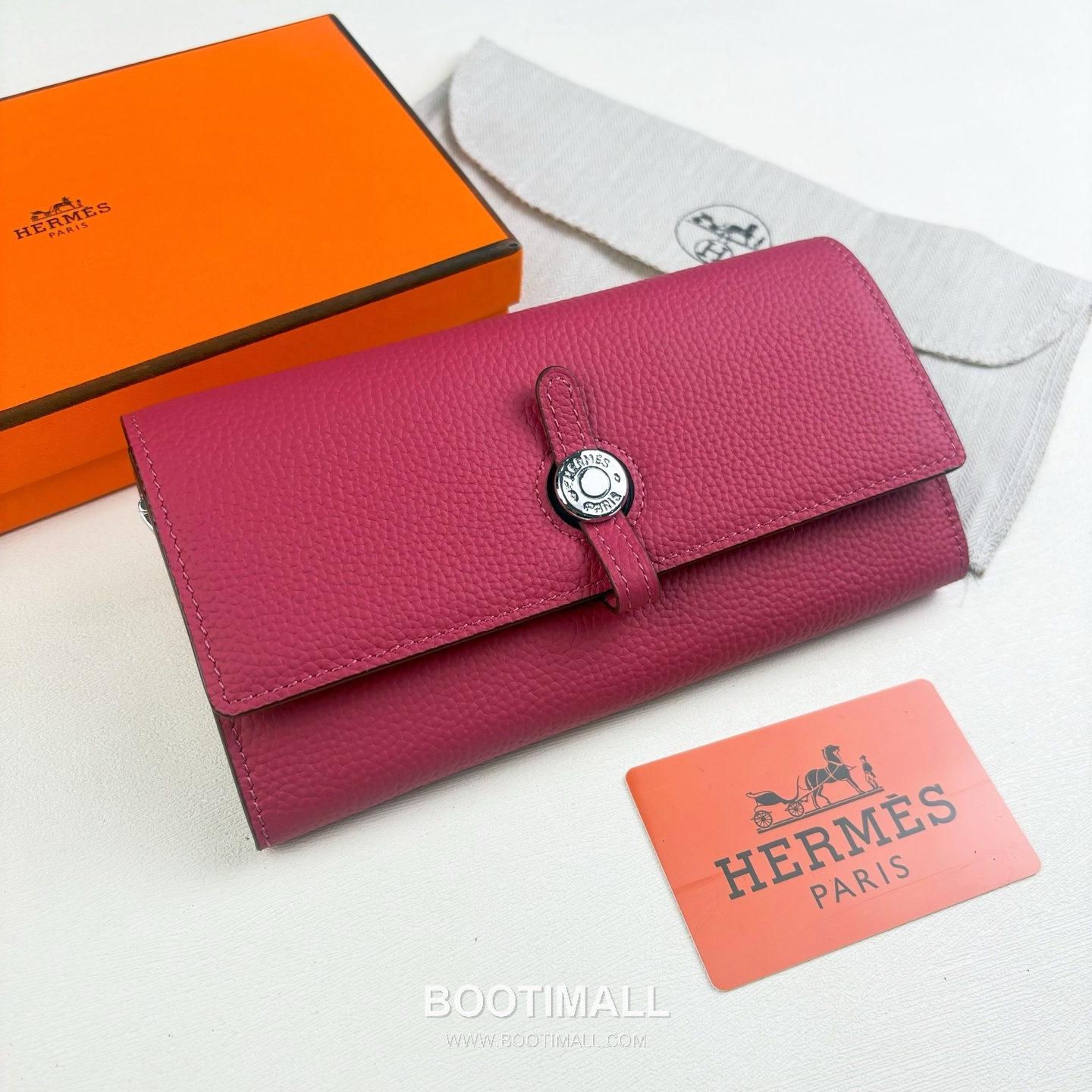 Hermes Togo Calfskin Leather Long Wallet with Palladium Stud Lock Zip Pocket Detail 에르메스 토고 카프스킨 레더 팔라듐 스터드 락 지퍼포켓 장지갑 615 19cm 1