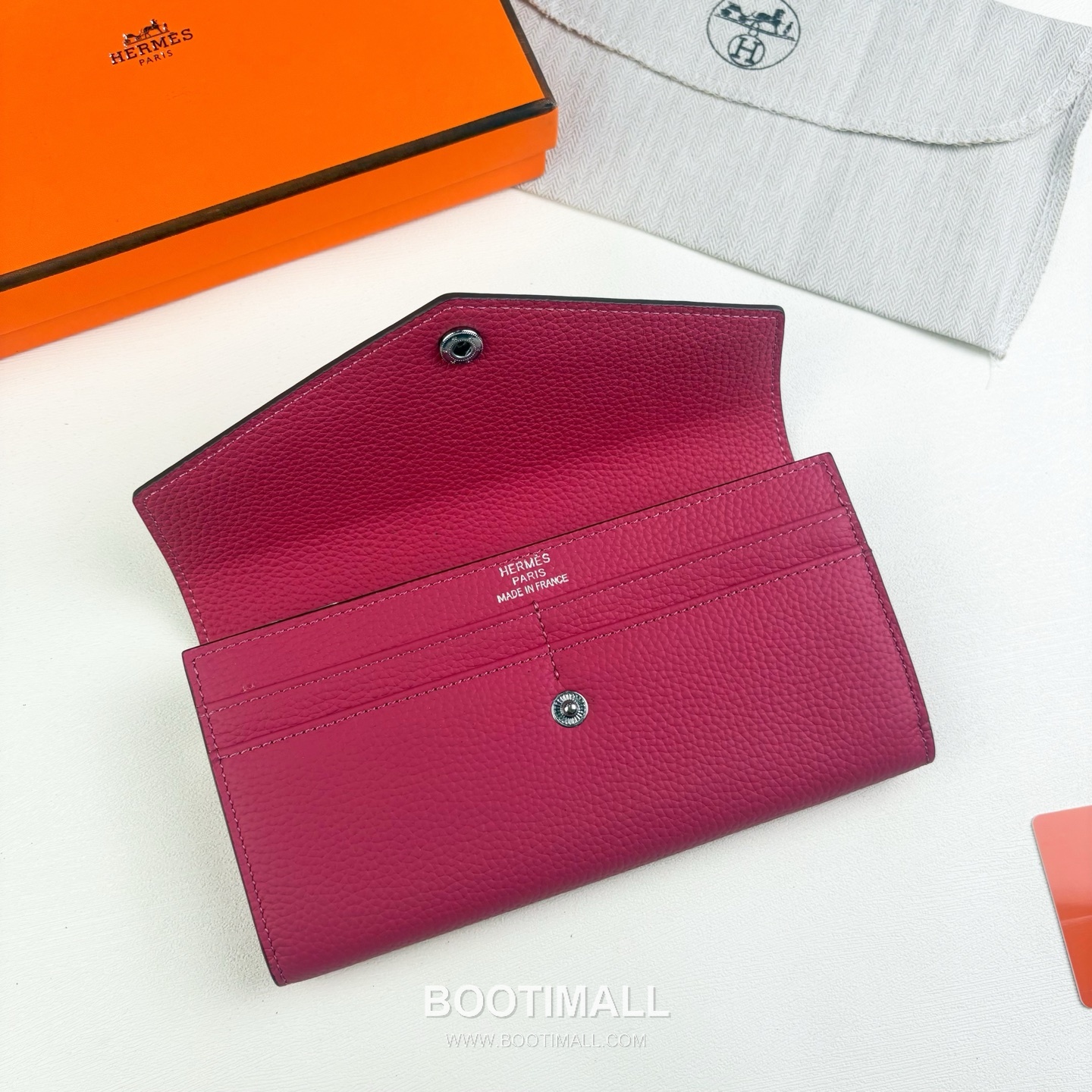 Hermes Togo Calfskin Leather Long Wallet with Zip Pocket Snap Closure Detail 에르메스 토고 카프스킨 레더 지퍼 포켓 스냅 클로저 장지갑 613 19cm 4