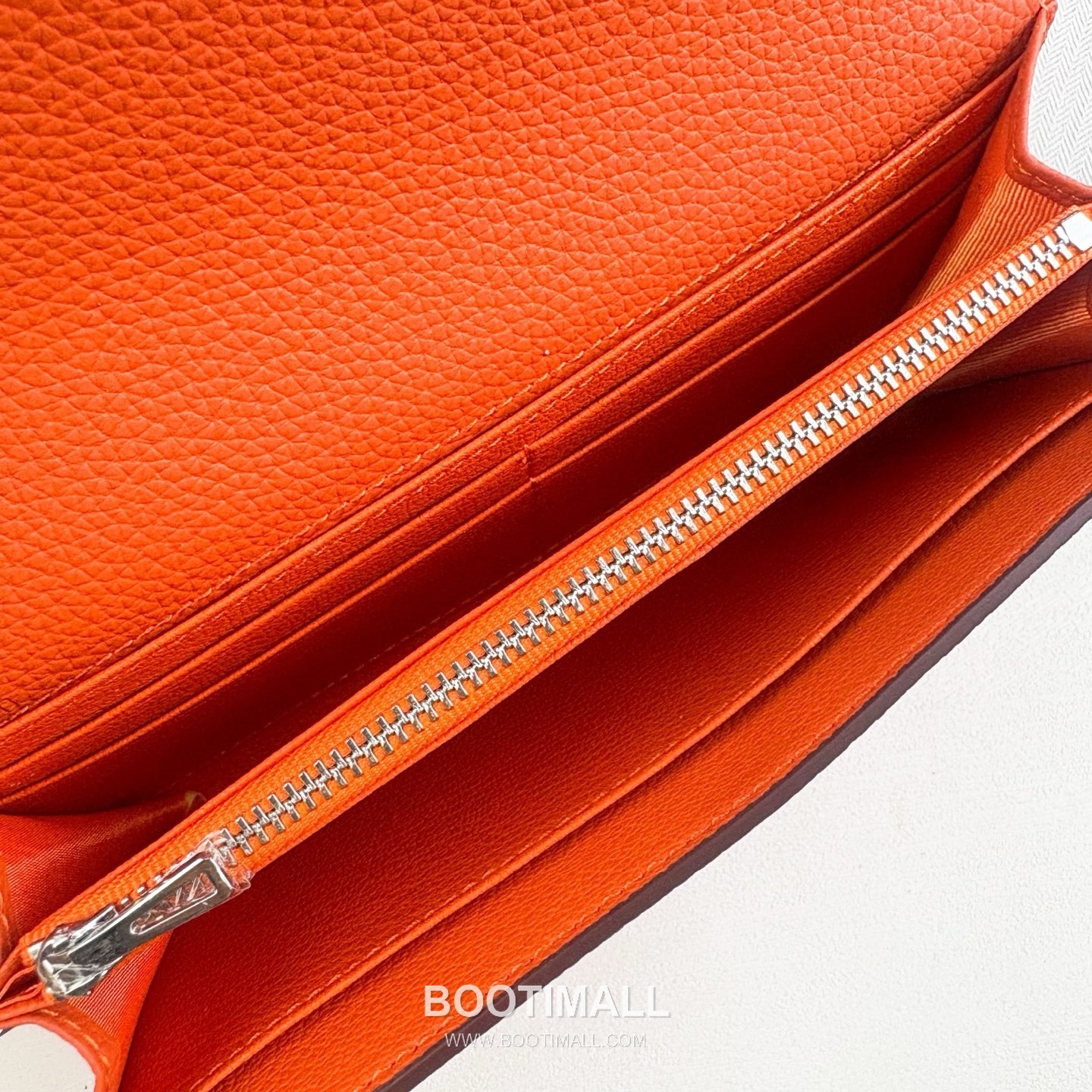 Hermes Togo Calfskin Leather Long Wallet with Zip Pocket Snap Closure Detail 에르메스 토고 카프스킨 레더 지퍼 포켓 스냅 클로저 장지갑 613 19cm 6