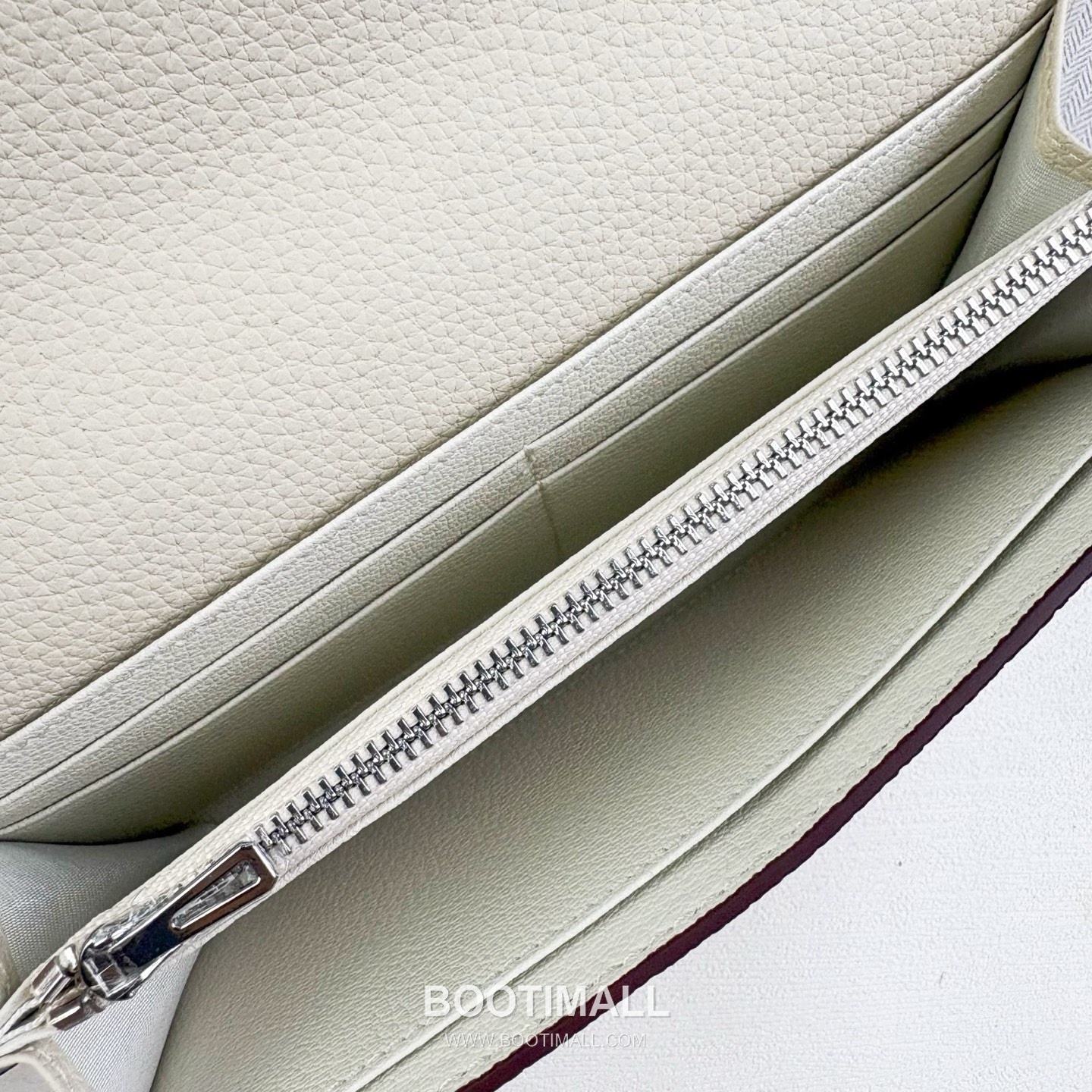 Hermes Togo Calfskin Leather Long Wallet with Zip Pocket Snap Closure Detail 에르메스 토고 카프스킨 레더 지퍼 포켓 스냅 클로저 장지갑 613 19cm 5