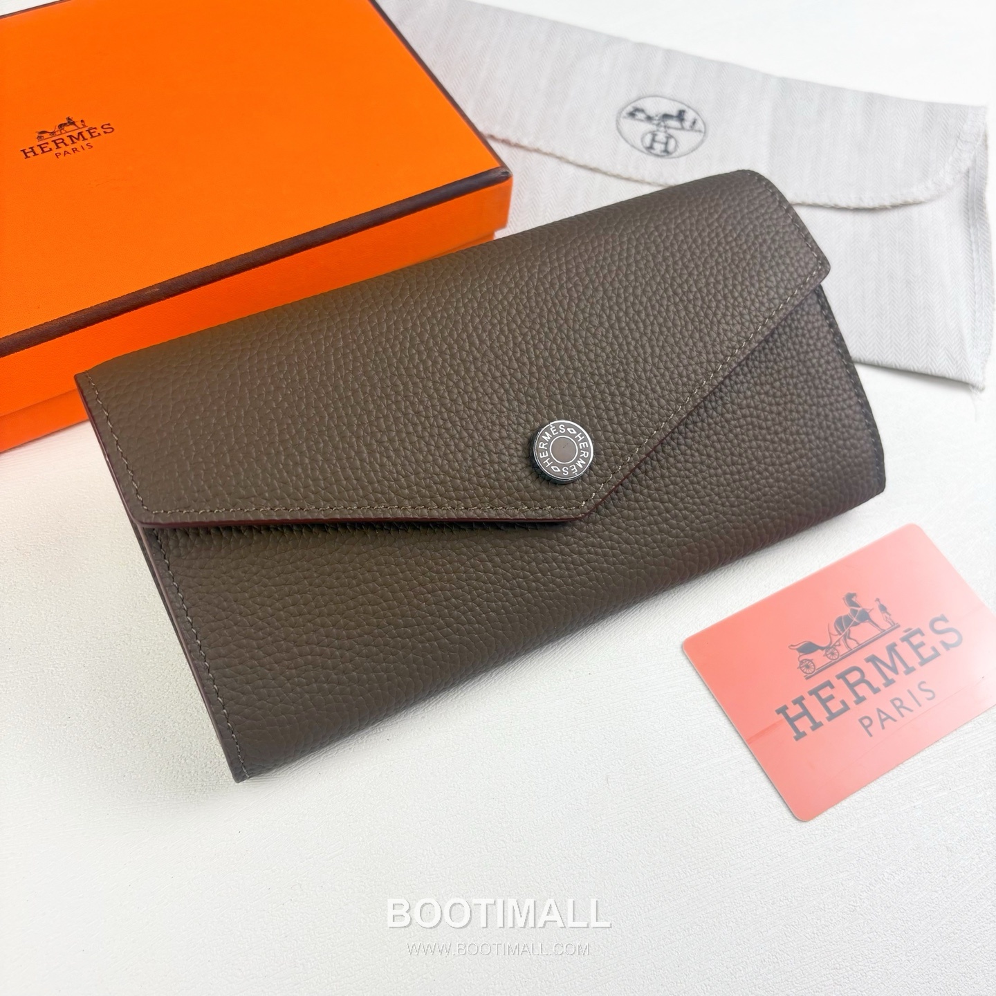 Hermes Togo Calfskin Leather Long Wallet with Zip Pocket Snap Closure Detail 에르메스 토고 카프스킨 레더 지퍼 포켓 스냅 클로저 장지갑 613 19cm 8