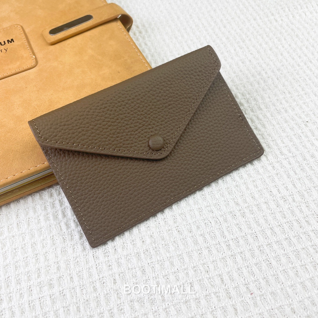 Hermes Barenia Faubourg Pebbled Calfskin Leather Card Holder Wallet 에르메스 바레니아 포부르 페블드 카프스킨 레더 카드홀더 지갑 2215 12cm 9