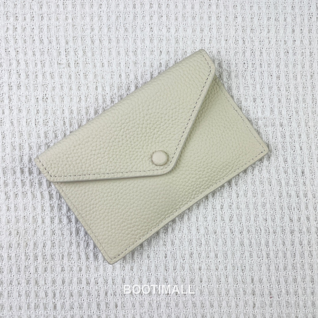 Hermes Barenia Faubourg Pebbled Calfskin Leather Card Holder Wallet 에르메스 바레니아 포부르 페블드 카프스킨 레더 카드홀더 지갑 2215 12cm 9
